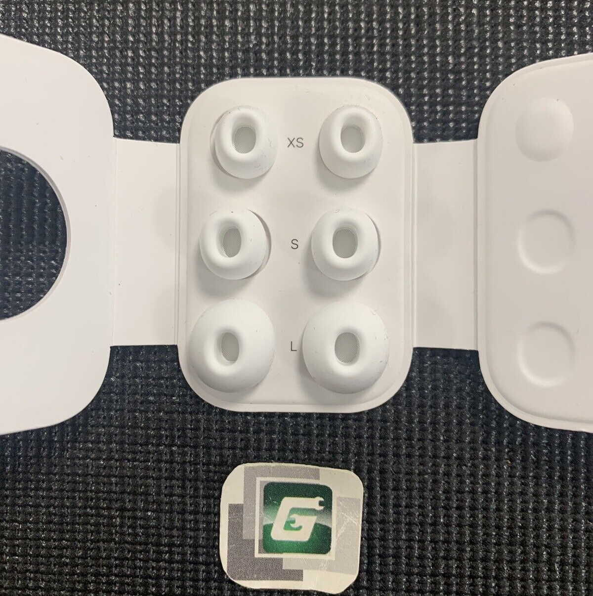 Apple AirPods Pro 2nd Gen Silicone Earphone Cover Genuine 3 Pack (ES-S-L) NEW