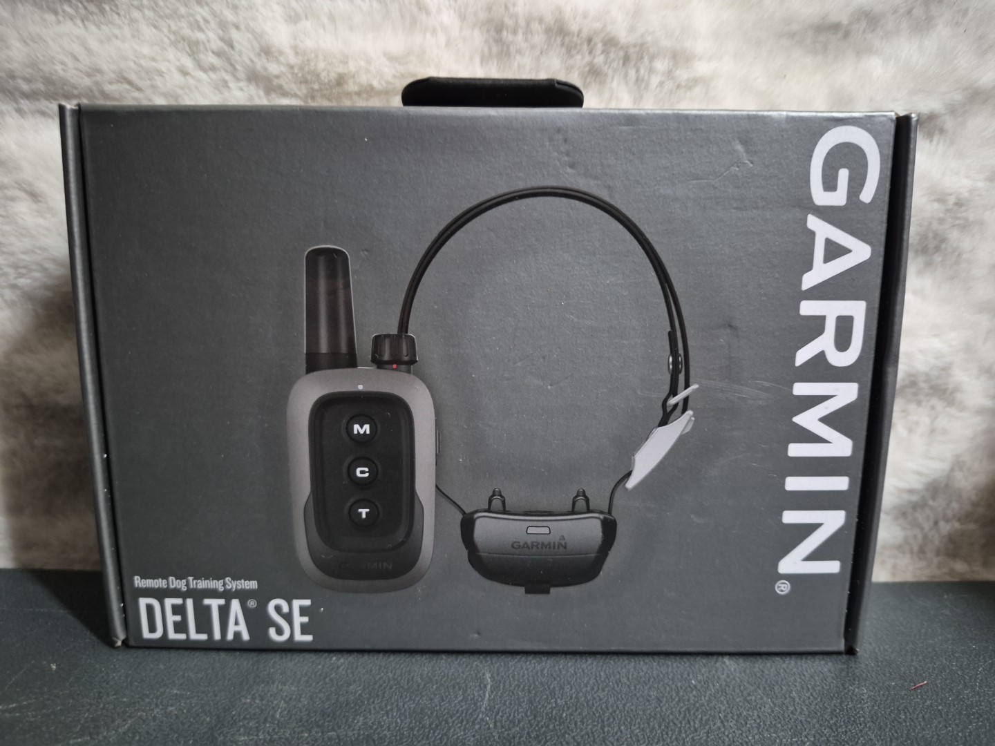 Garmin Delta SE Remote Dog Training System - 010-02608-00