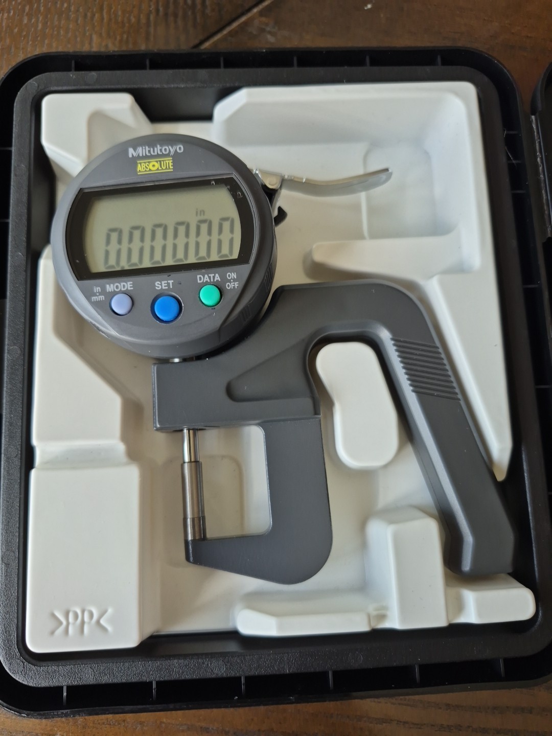 Mitutoyo 547-400S Digimatic IDC Thickness Gage 0-0.5" (0-12mm) Digital .00005"