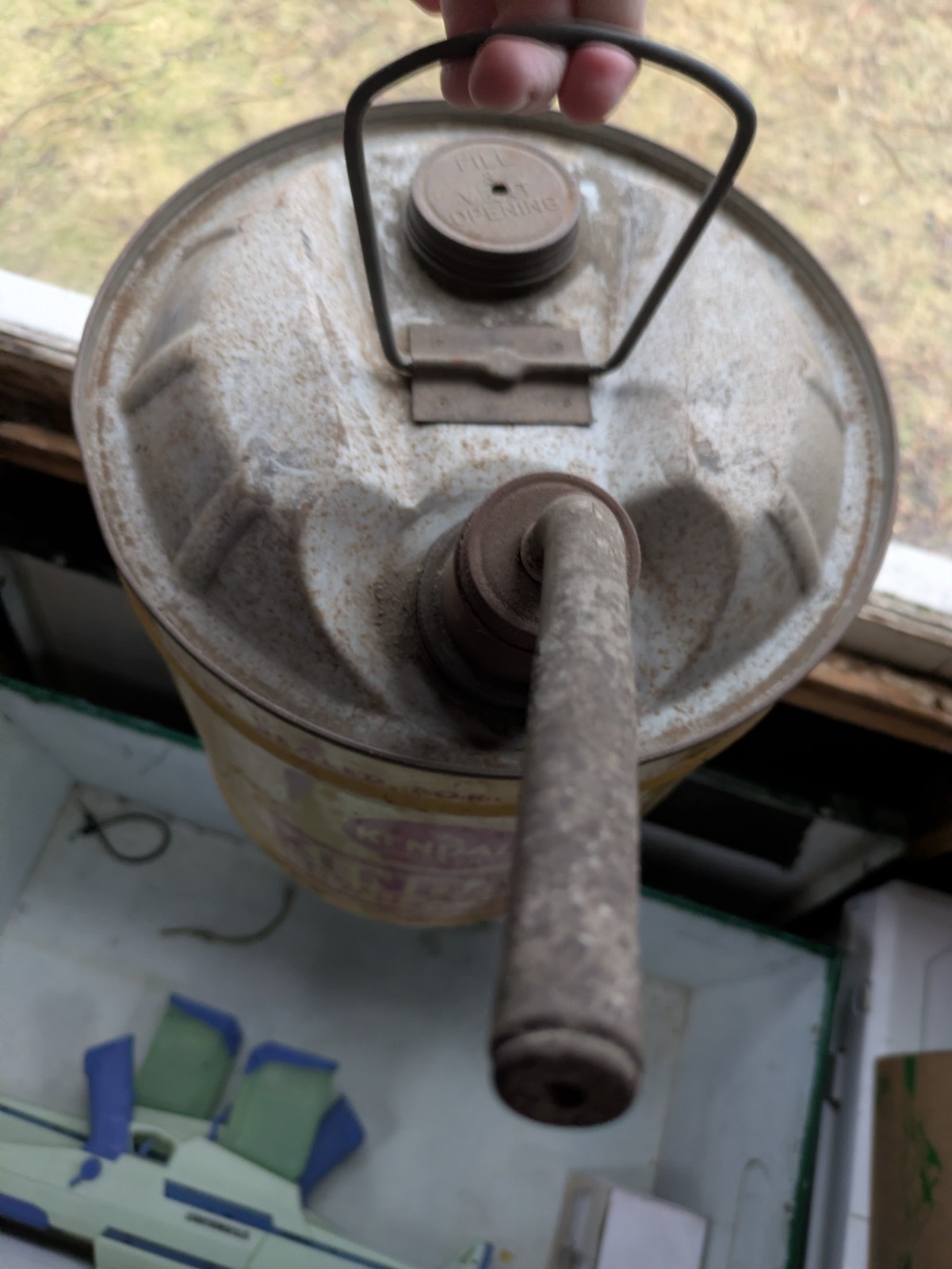 Kendall Motor Oil Vintage Collectible Gas Pump Station Metal Can