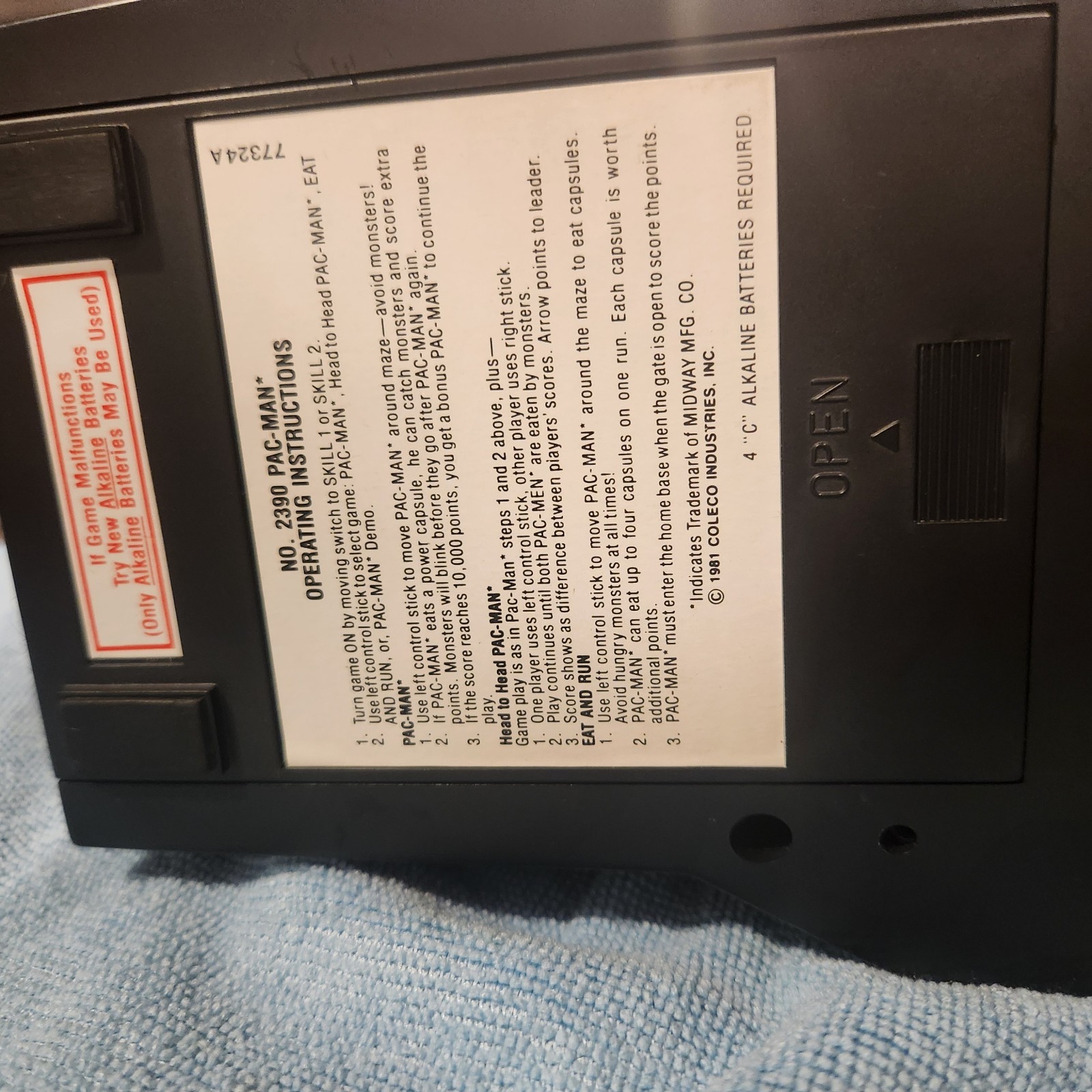 Vintage Pac-Man Mini-Arcade (Midway, Coleco) + box, manual, warranty card; Works
