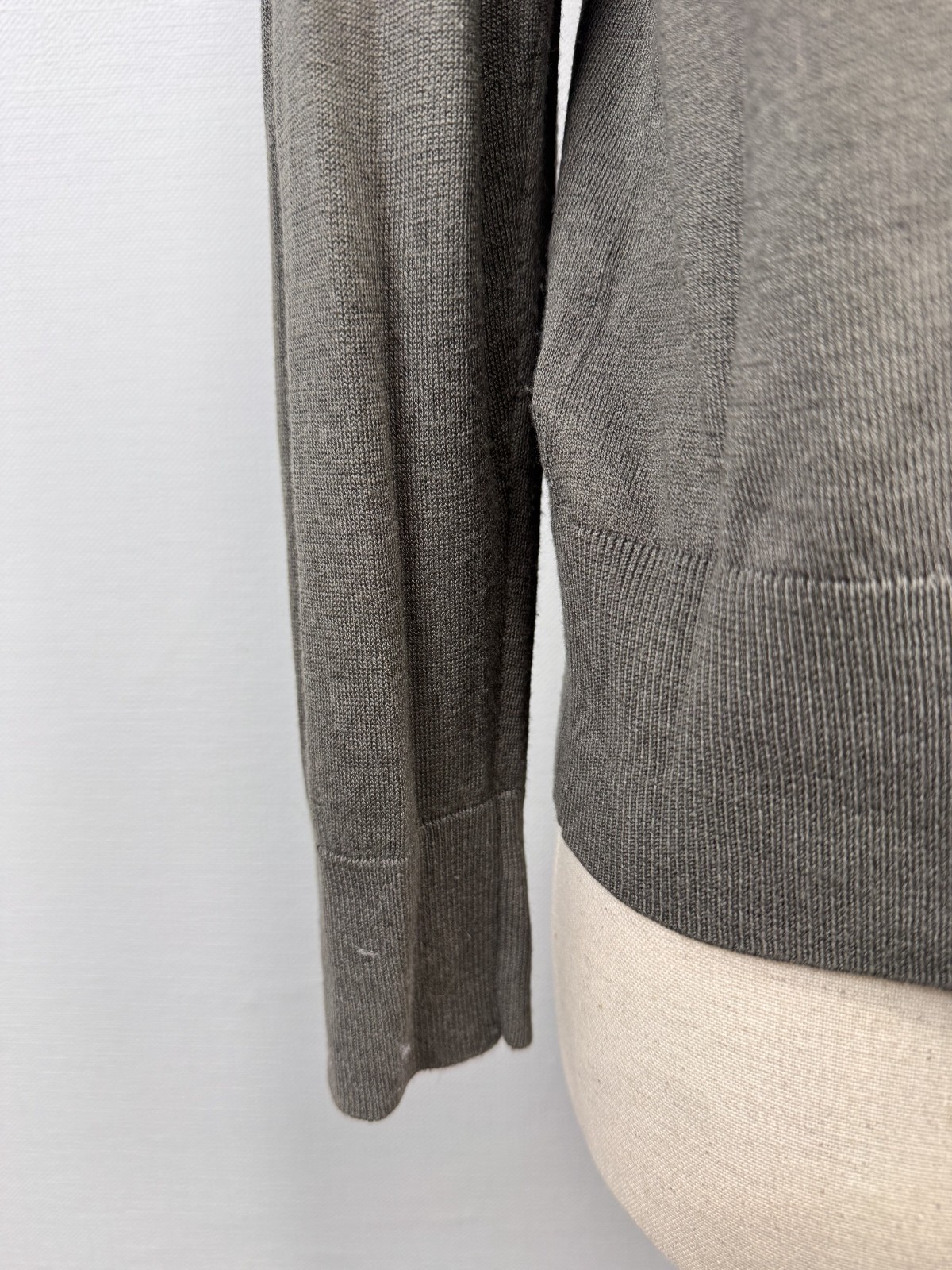 ALLSAINTS Green Long Sleeve Small Embroidered Logo Light Knit Sweater Sz L