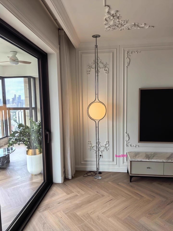 Floor-to-Ceiling Lamp 280cm Adjustable Height Contemporary Stand Acrylic Balls