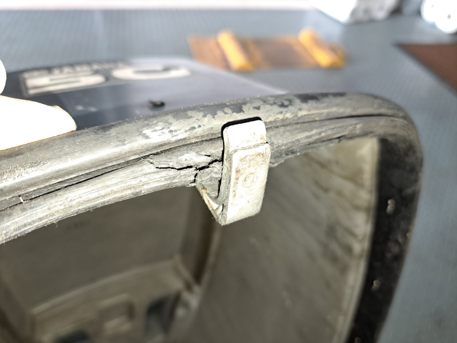 YAMAHA 40 50 HP 2 STROKE HOOD COWL COWLING COVER 62X-42610-60-4D