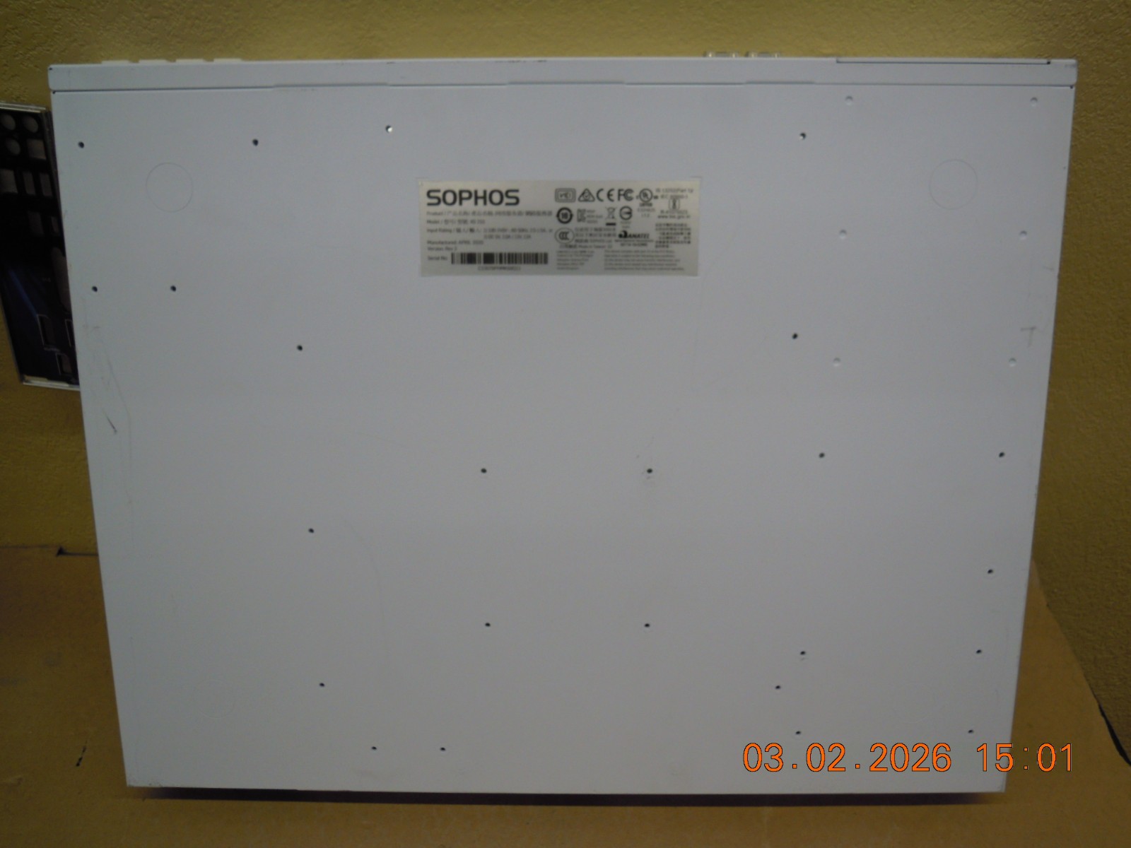 Sophos XG 210 rev. 3 Firewall Security Appliance 6 x GE + 2 x SFP Ports * Reset