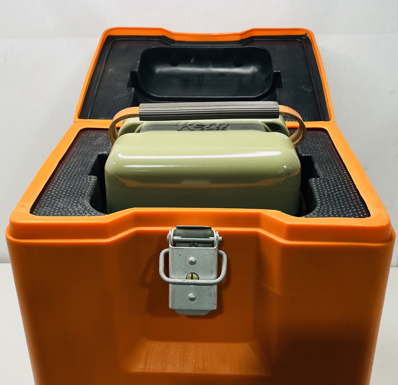 Kern Swiss K1-M Theodolite Surveying Level with Case and Metal Cover Tested