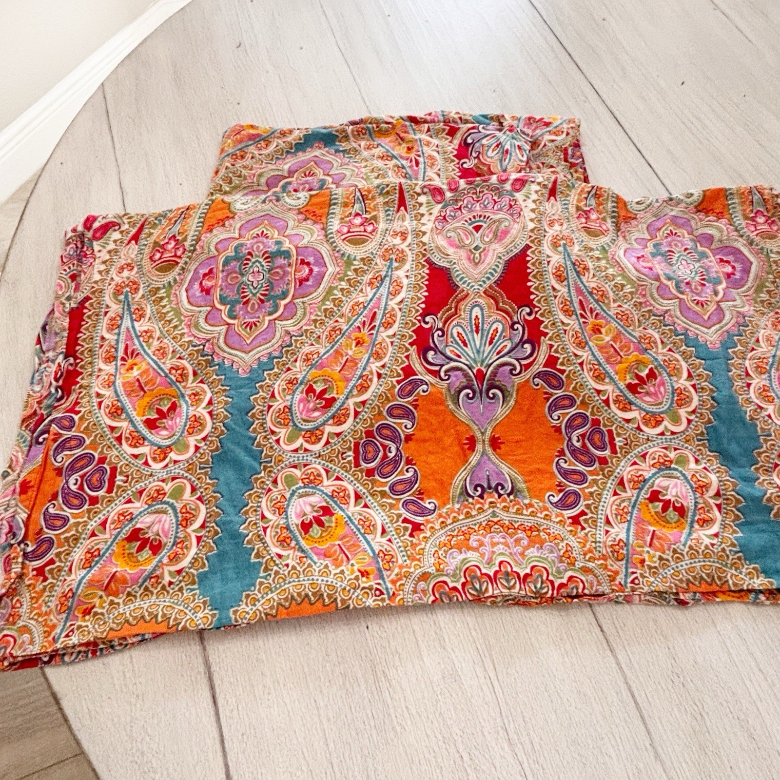 COST PLUS WORLD MARKET Multicolor Paisley VENICE Print Split Shower Curtain READ