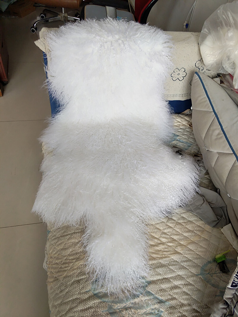 Real Mongolian Fur Throw Tibetan Lambskin Rug Hide Pelt Curl Hair Carpet 2'X3.3'