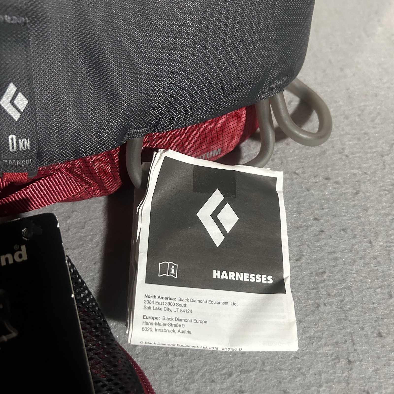 Black Diamond Momentum Harness XS (24-27in) Women’s Wild Rose Red Black NEW