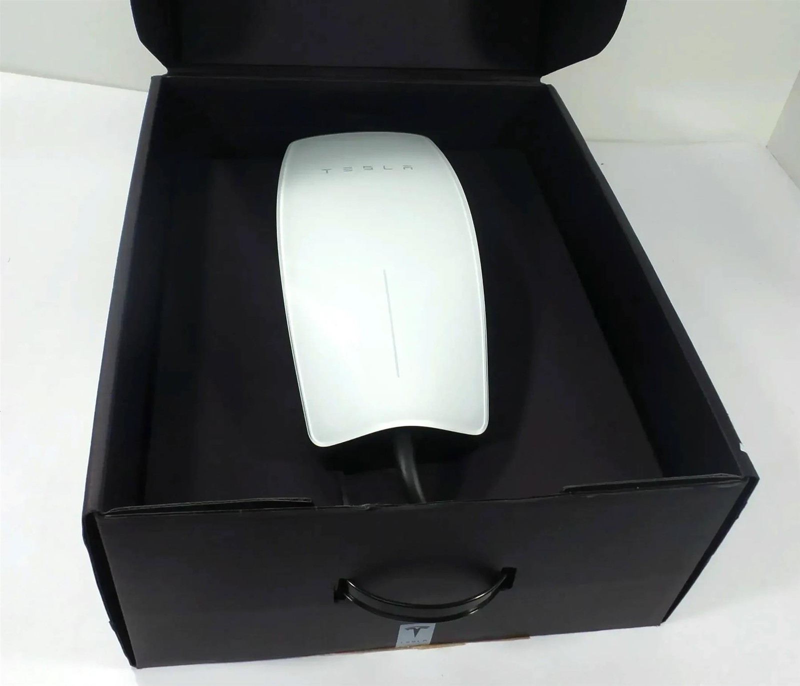 Tesla Universal Wall Connector Gen 4 EV Charger Charger 1734412-02-E 24FT