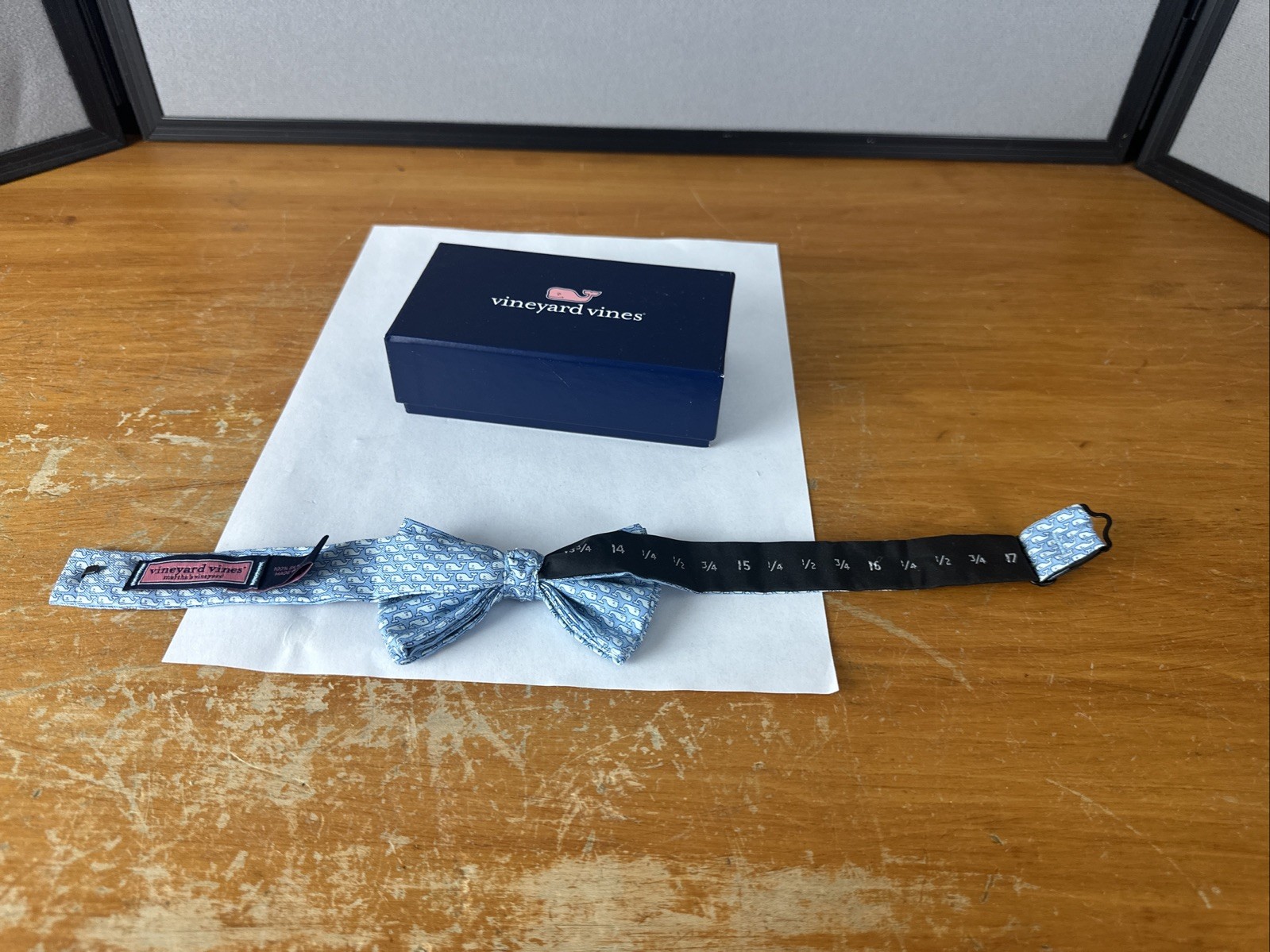 Vineyard Vines Boys Bow Tie Whale Logo Design Clip 100% Silk In Original Box