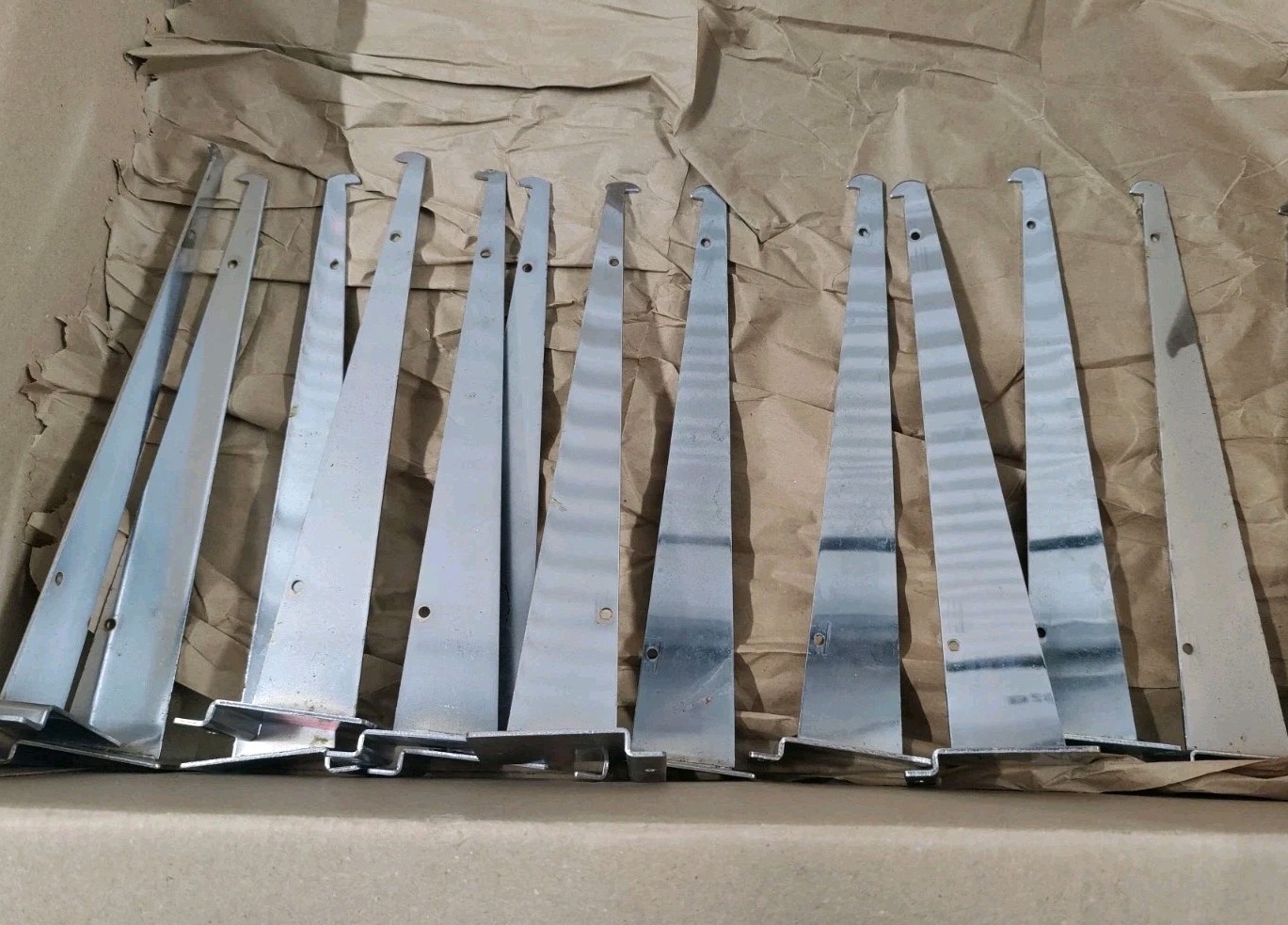 12 Pcs X 12" Slatwall Knife Shelf Brackets With Lip Chrome (Two Styles)