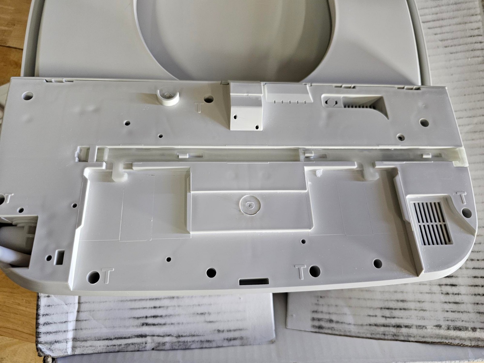 Enlongated Kohler C3-325 28119-0 Bidet Toilet Seat Heated w/ Remote