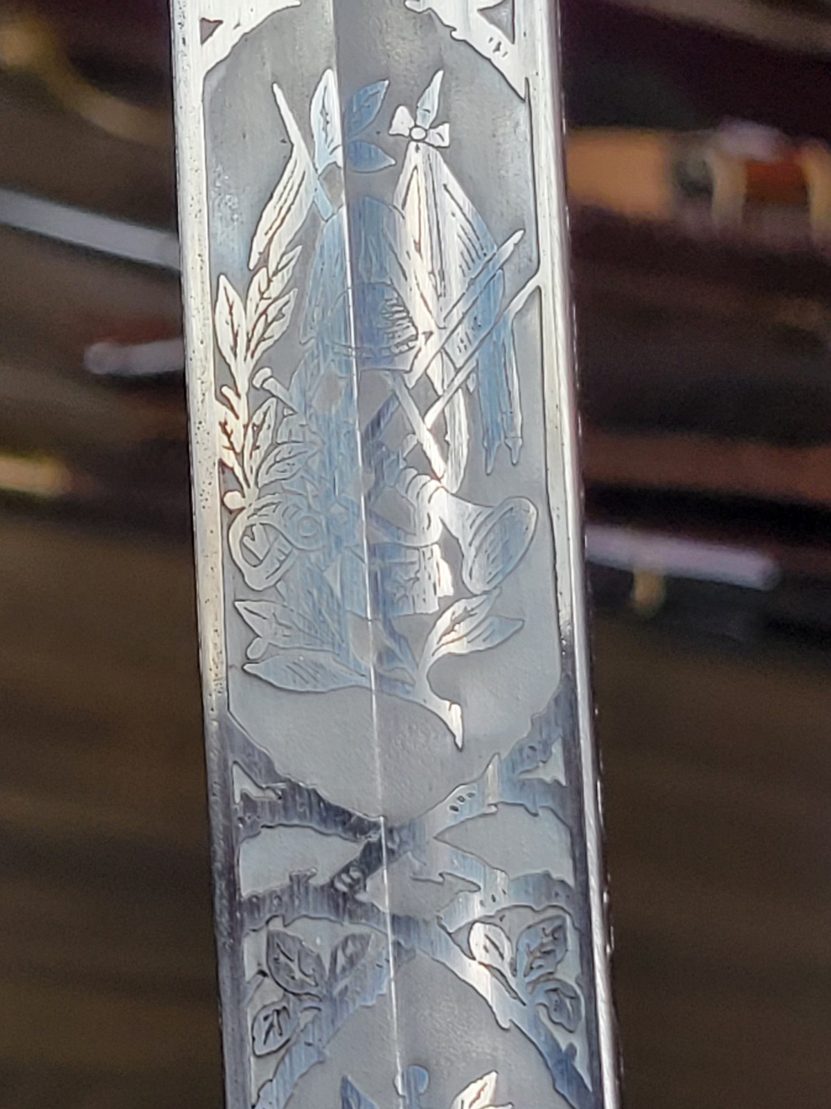 WWI German Presentation Artillery Officer's Sword, Rose Motif