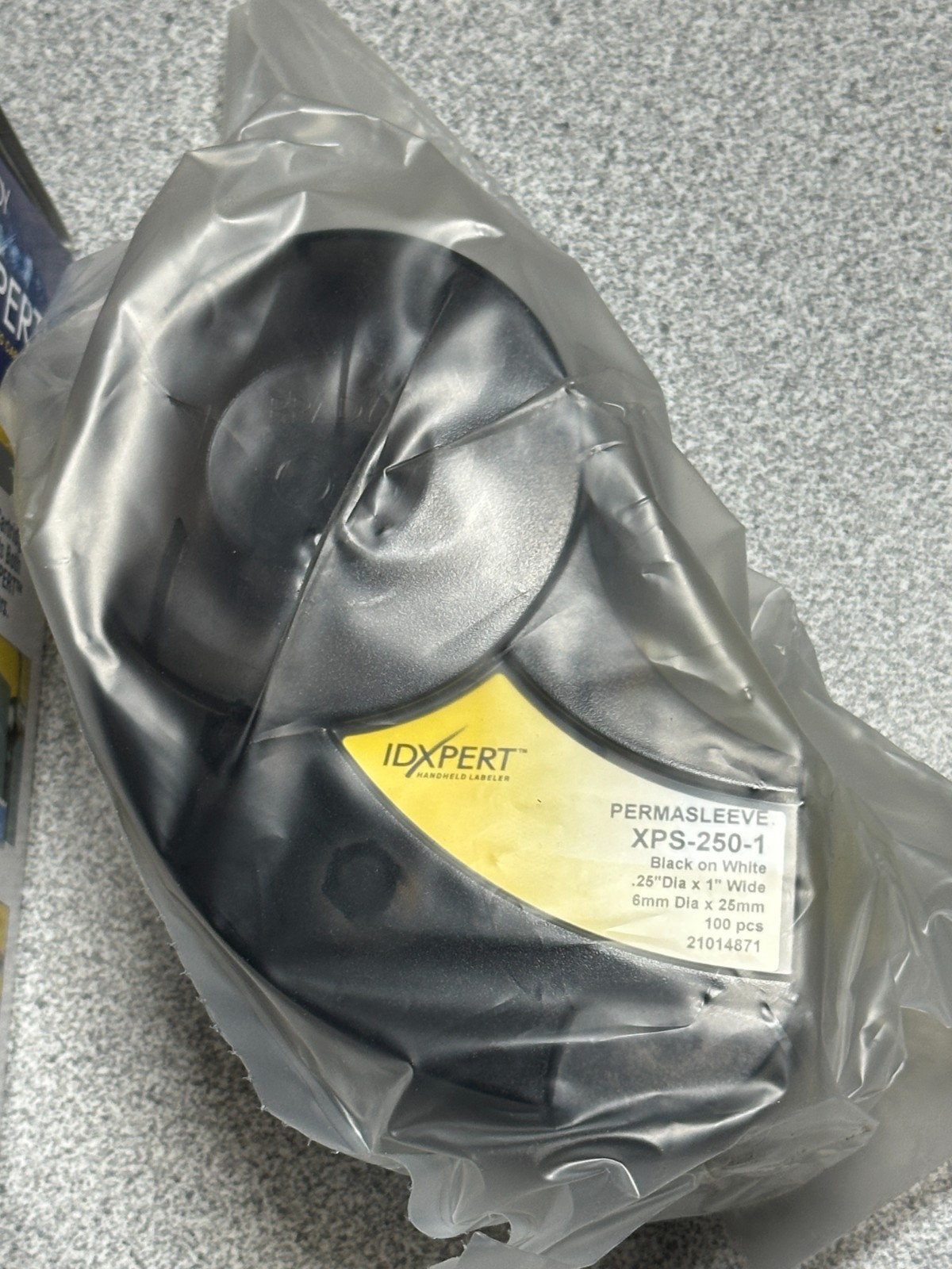 NEW Brady XPS-250-1 Permasleeve PS Wire Markers .25" x 1" Black On White (100)
