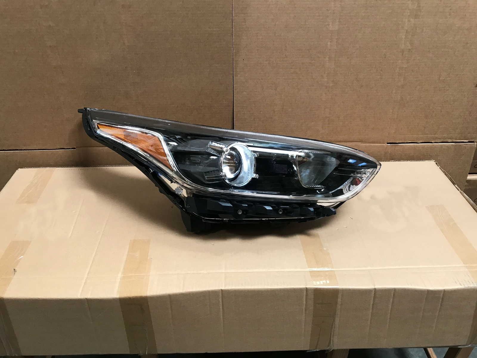 Headlight Assembly for 2019 2020 Kia Forte Sedan Passenger Halogen no LED w Bulb