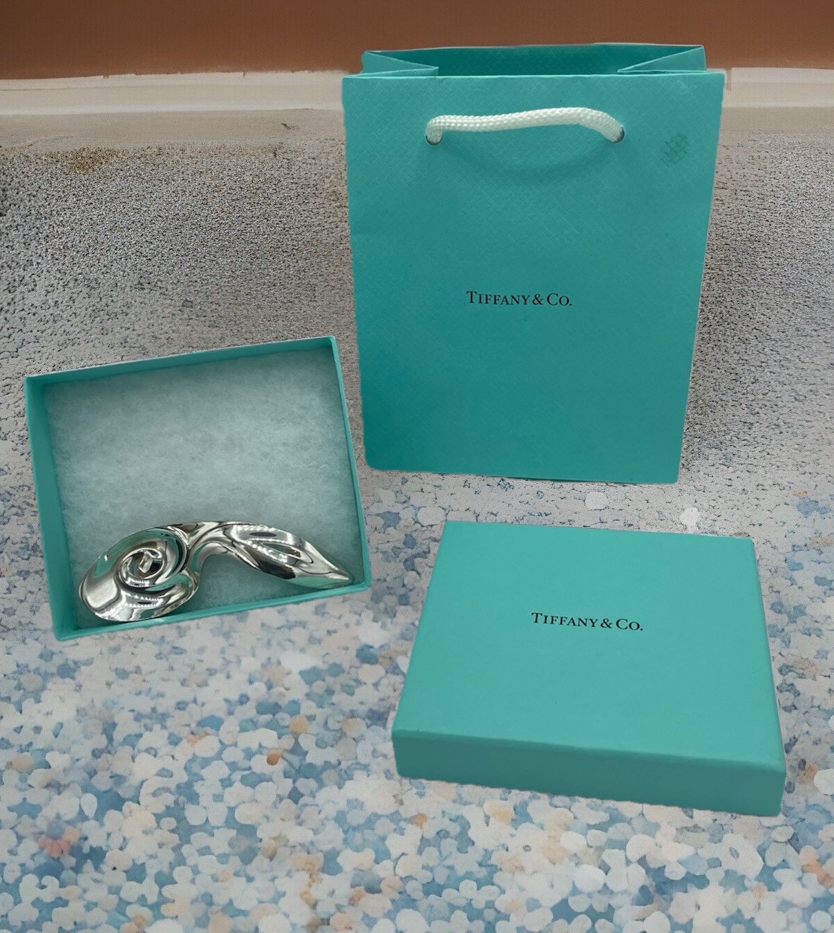 TIFFANY & CO STERLING ELSA PERETTI RABBIT EAR SPOON Box & Bag w/Tissue NICE!