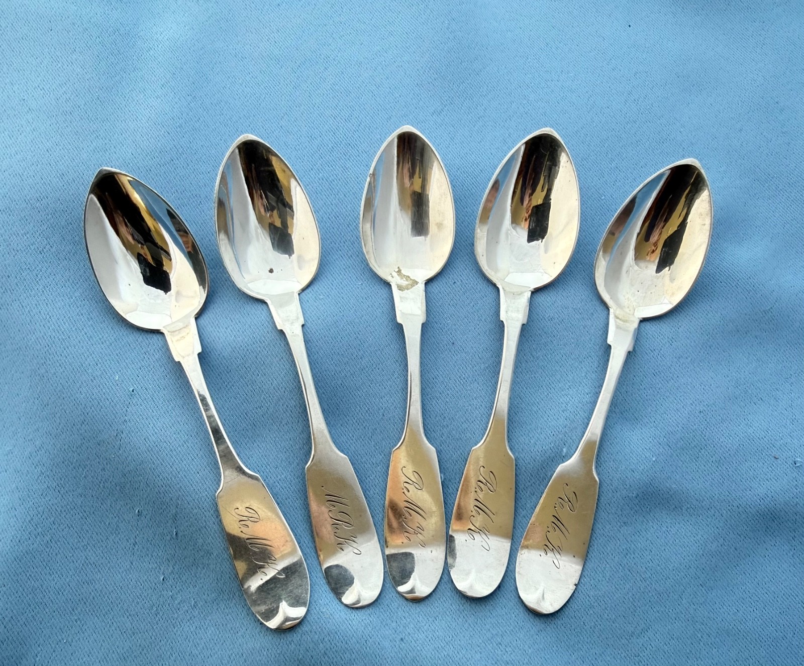 WM Beeman 5 Coin Silver Teaspoons Excellent  5 1/2 In Mono 78.6 Gr