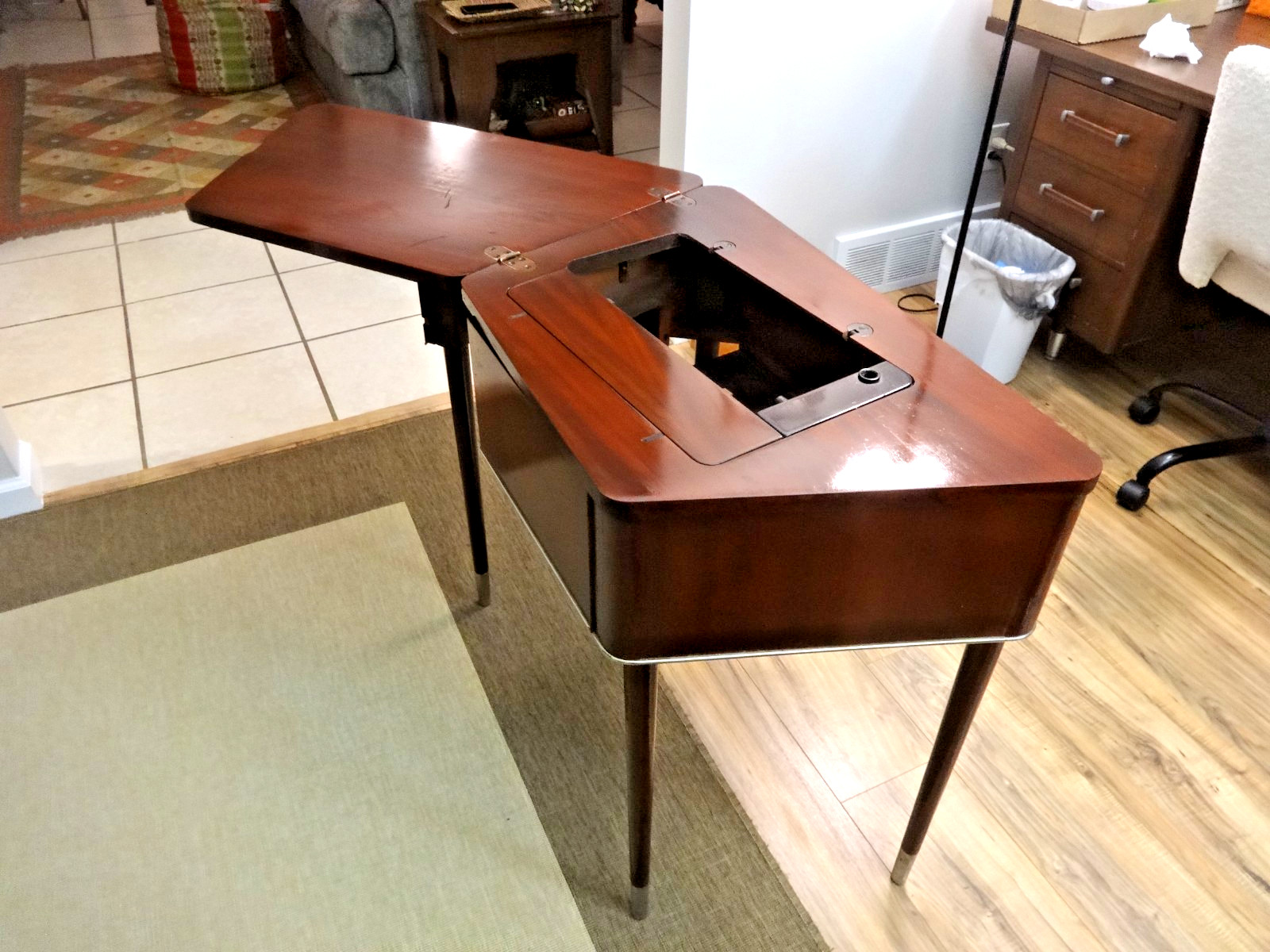 RARE Singer 74 Trapezoid Spinet Sewing Machine Cabinet - 301, 400 & 500 Series