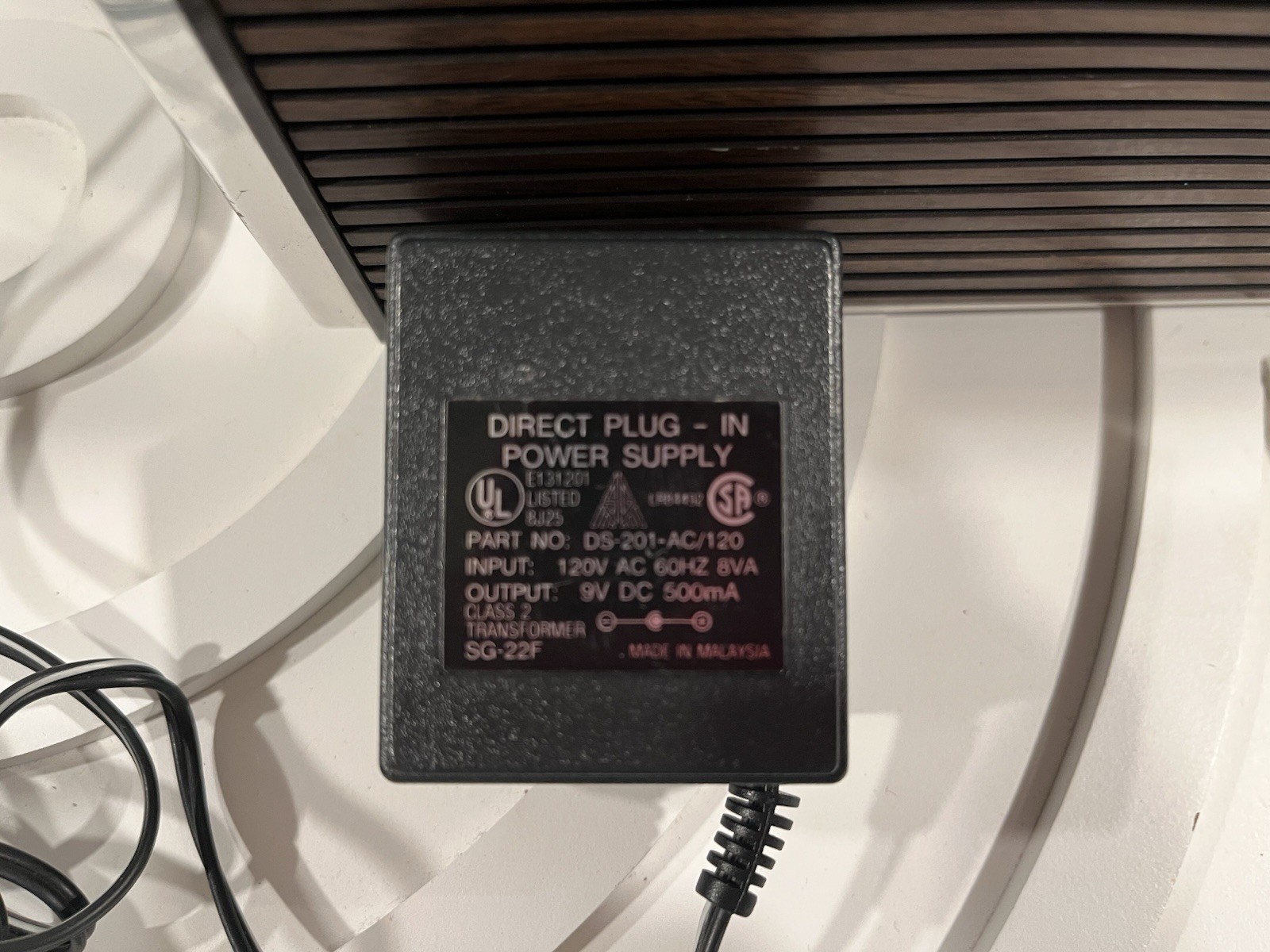 Longines Symphonette Pathfinder 8000 Multiband Radio, Model 8713, GC & WORKING