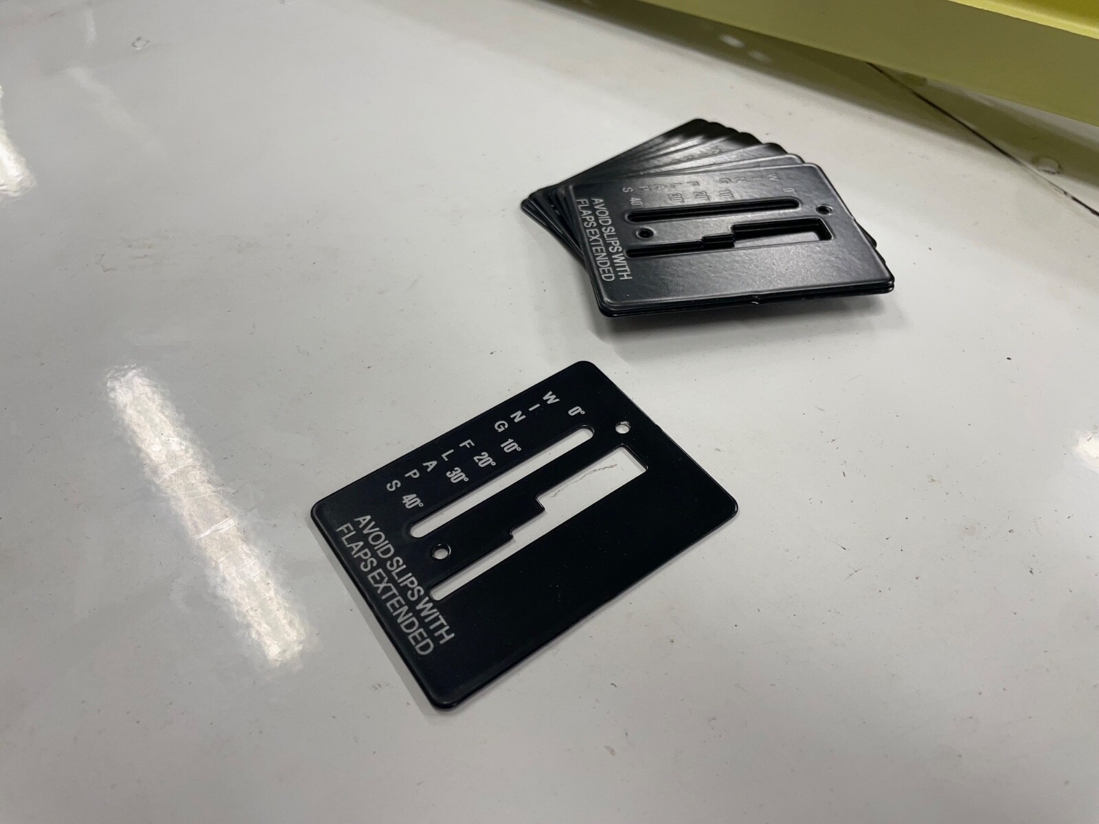 ✈️ CESSNA 172 FLAP POSITION INDICATOR COVER PLATE PN: 0560027-1 , 0560027-2