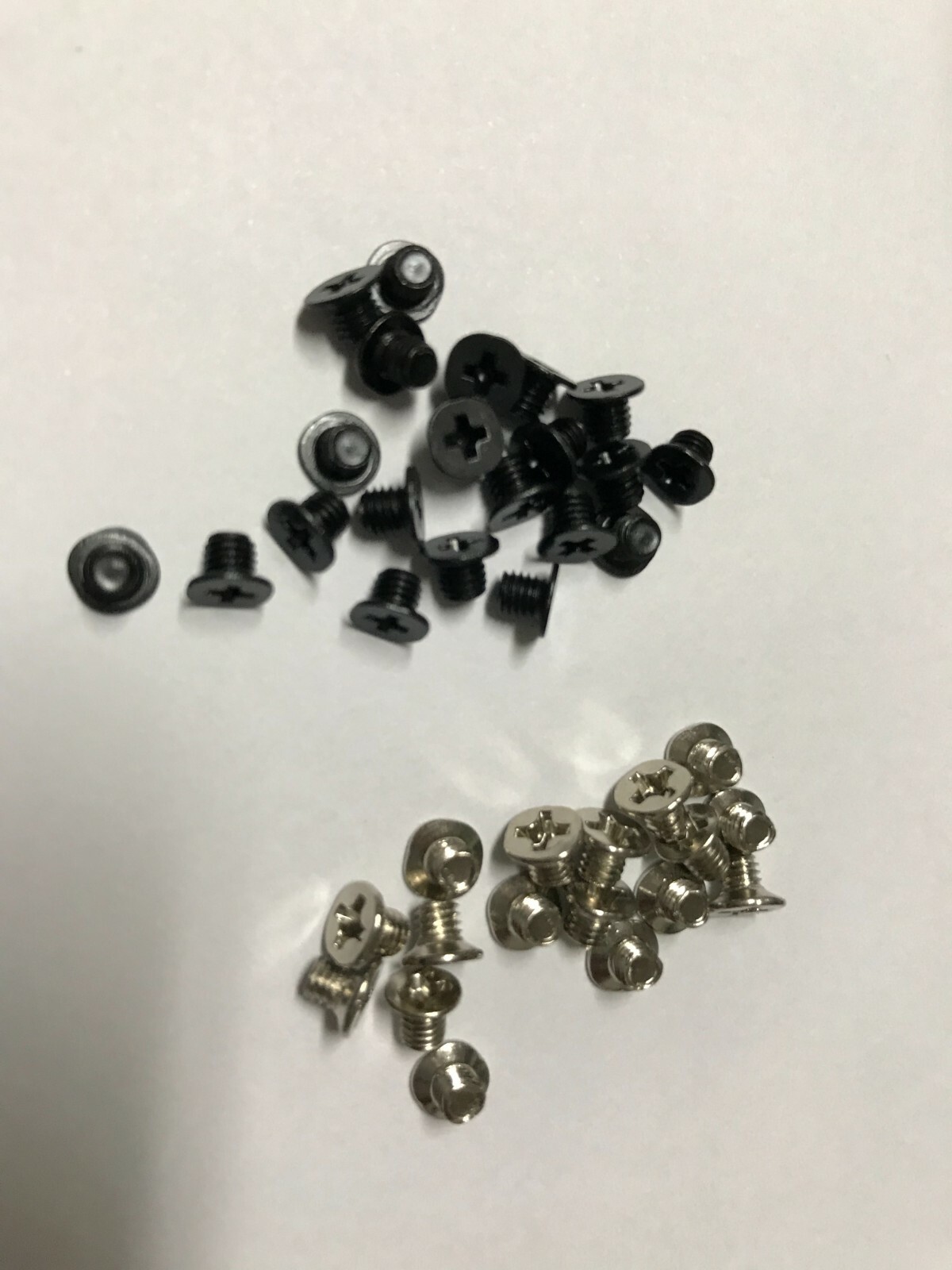 3.5 Hard Drive Mounting Screws For Desktop Computer Lot of 16