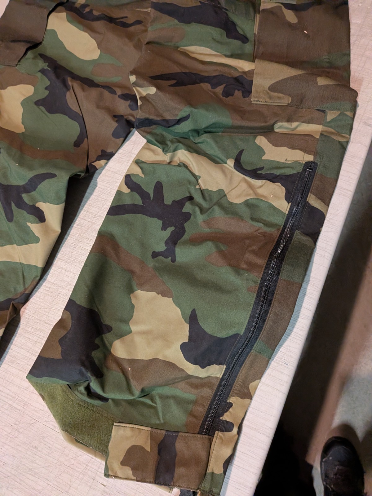 Military Cold/Wet Weather Trouser Woodland BDU Gore-Tex Pants Small/Regular