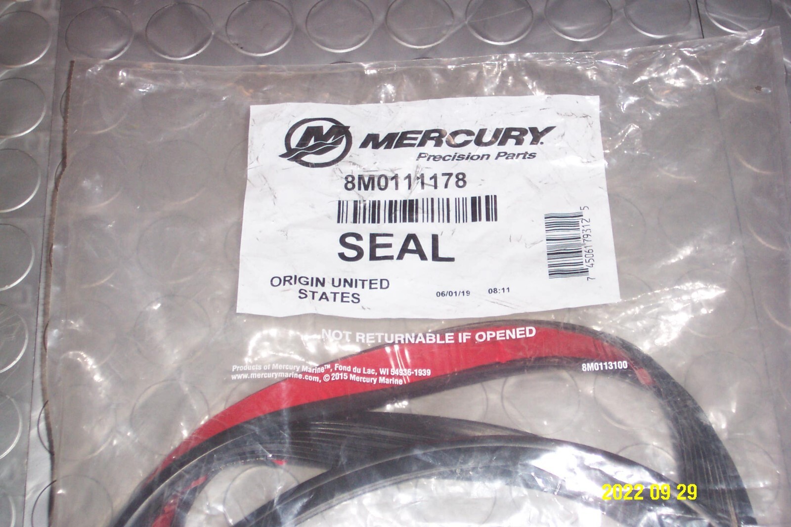 Mercury Marine Quicksilver Verado Outboard Top Cowling Seal OEM Part # 8M0111178