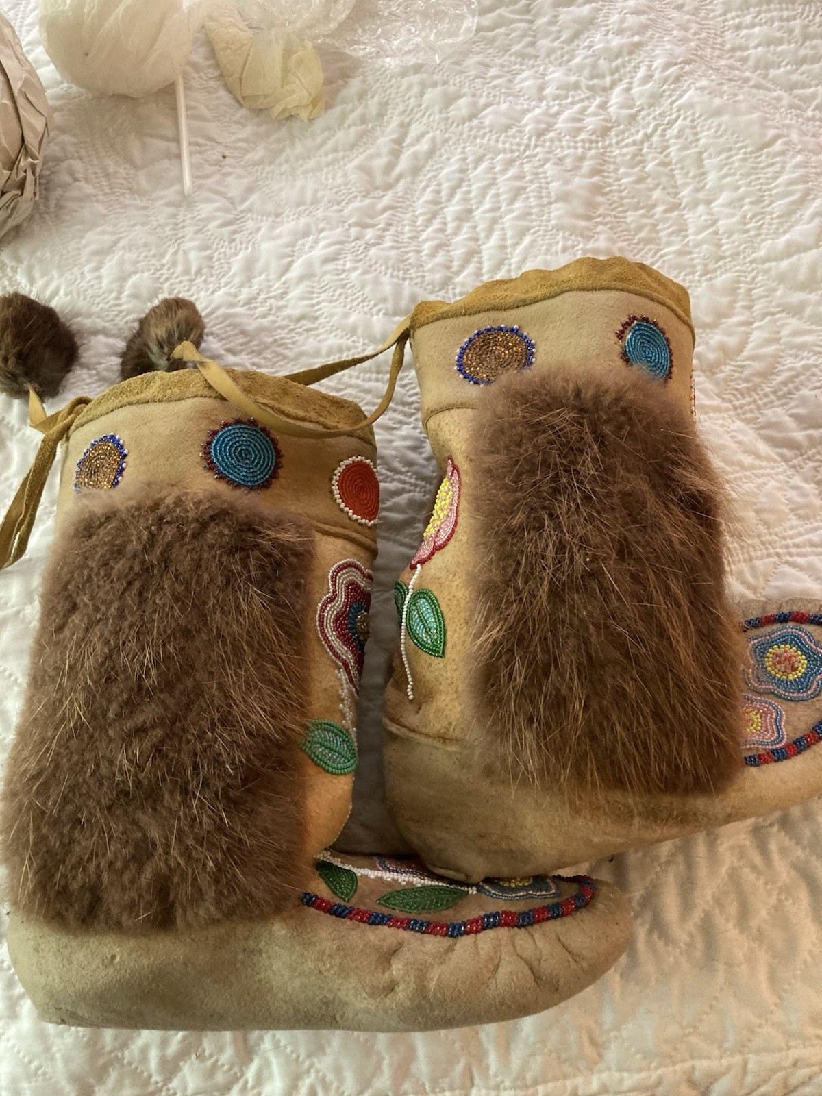 Beaded Mukluks M8/W10 - Beautiful Native American Cree Beaded Mukluks