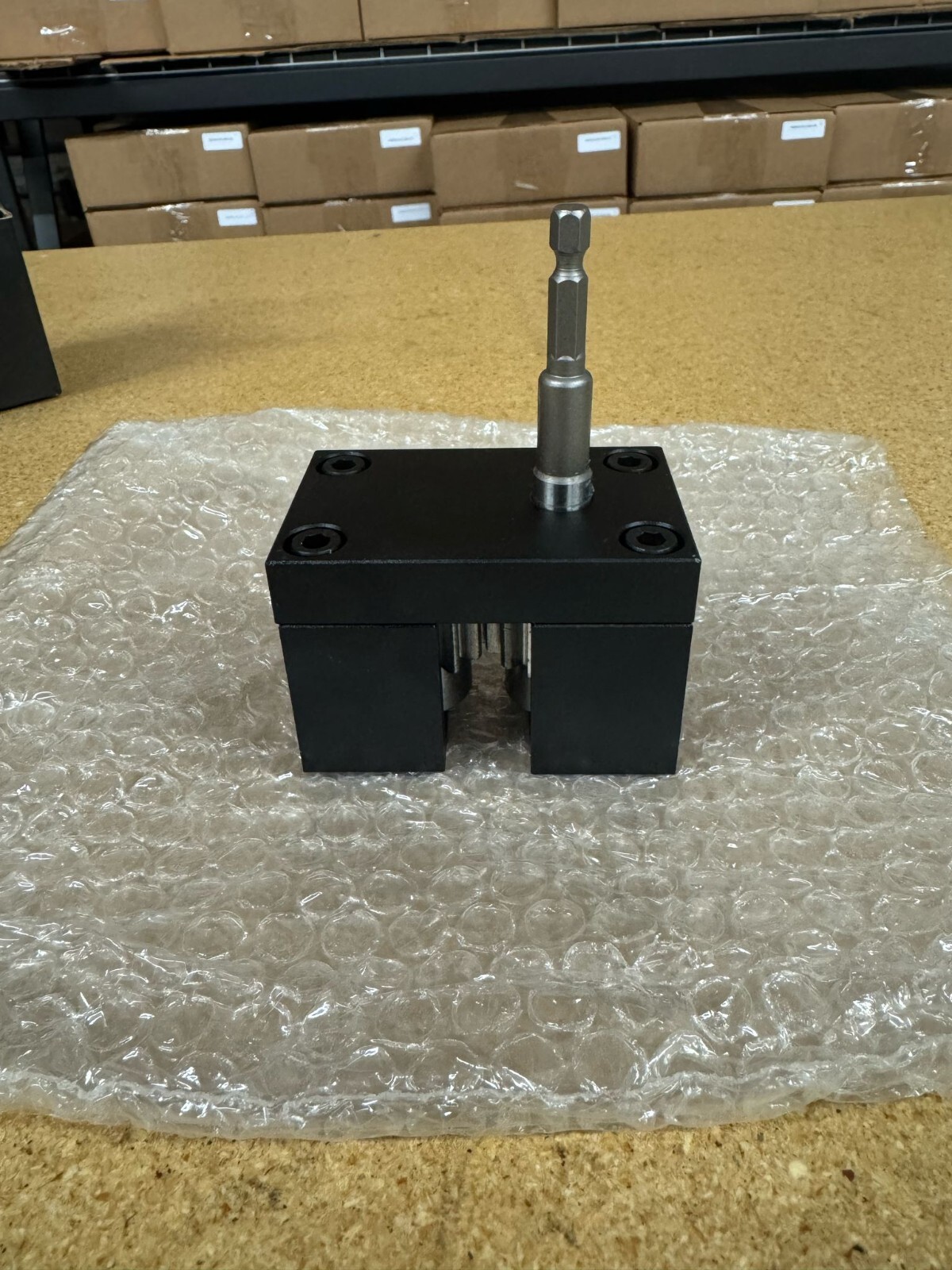 MALCO GENERIC Impact Driver and Power-Assisted Sheet Metal Crimper Black NEW