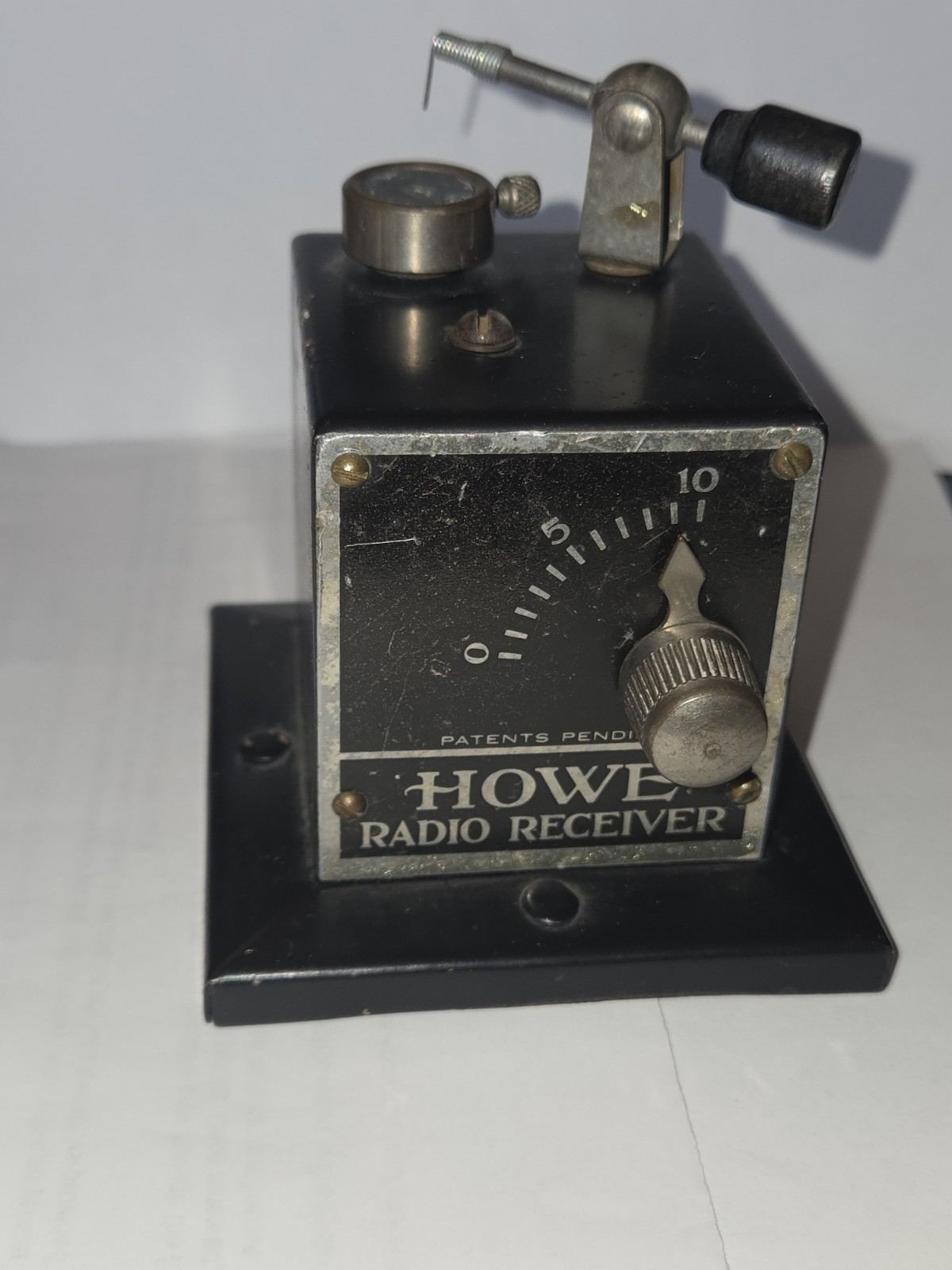 1920s CRYSTAL RADIO Howe Radio Receiver