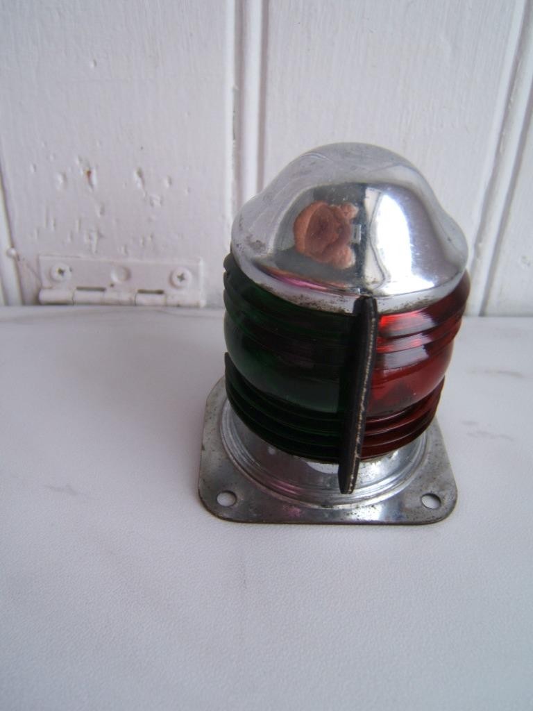 VINTAGE SMALL CHROMED RED & GREEN GLASS BOAT LIGHT NON-WORKING