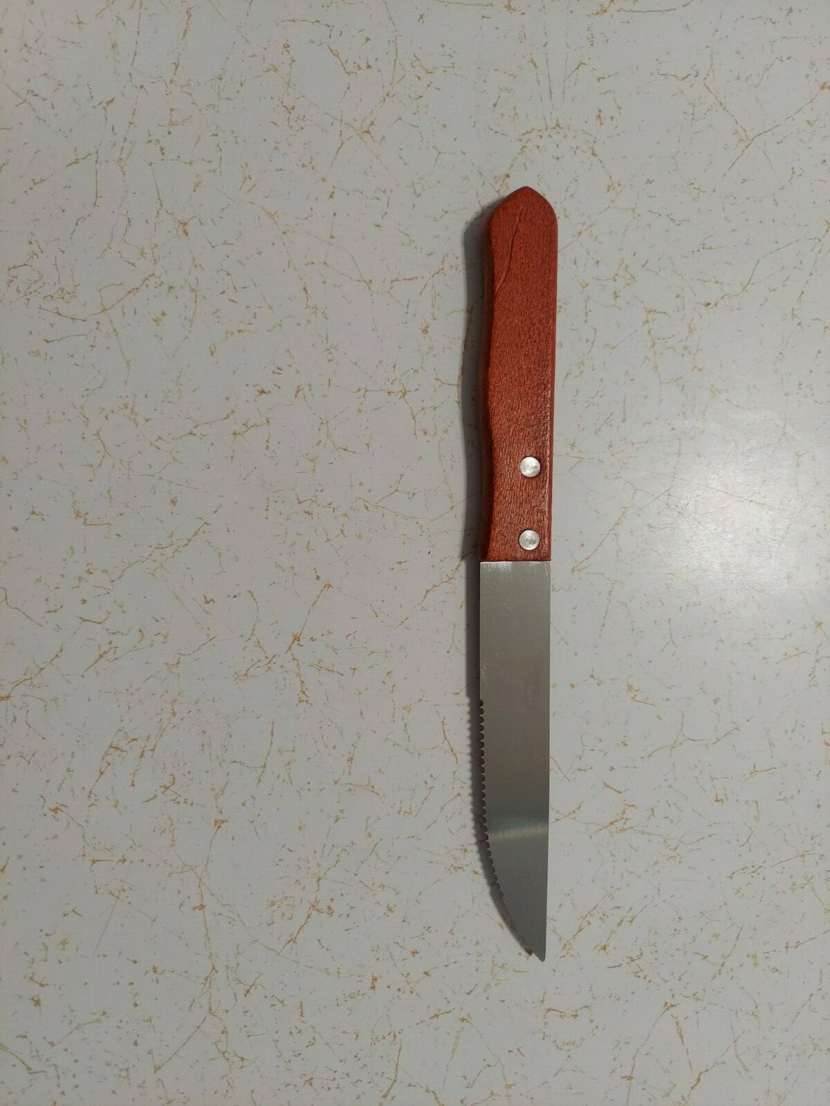 LOT OF 100 COMMERCIAL STYLE STEAK KNIVES WOOD HANDLES RESTAURANT OR STEAKHOUSE