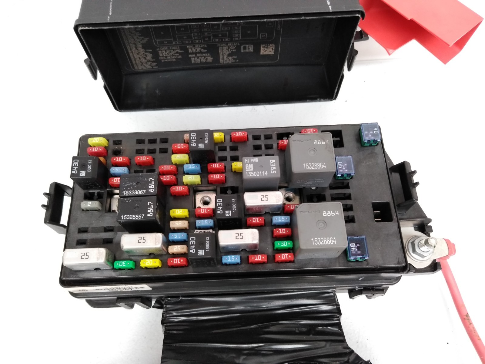 Burnt 13599107 Buick 2008 2011 Lucerne 2009 2010 Cadillac DTS Rear Fuse Box *I27