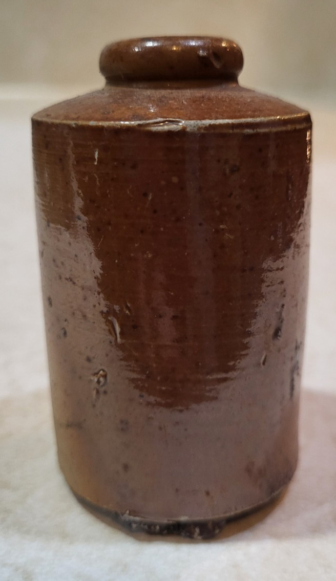 Antique Round Stoneware Ink