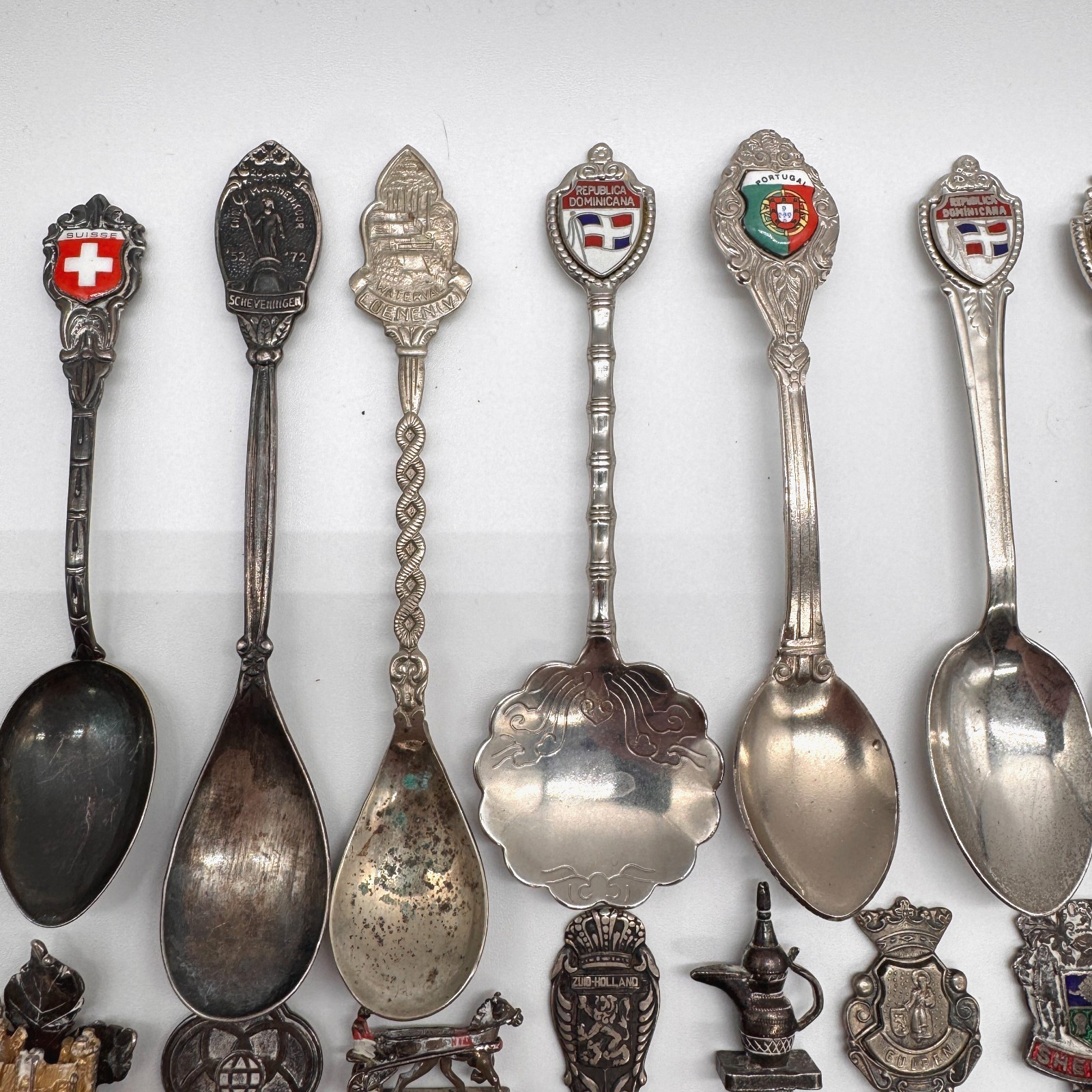 Lot of 47 Souvenir Spoons - World Countries - Silverplated EUC