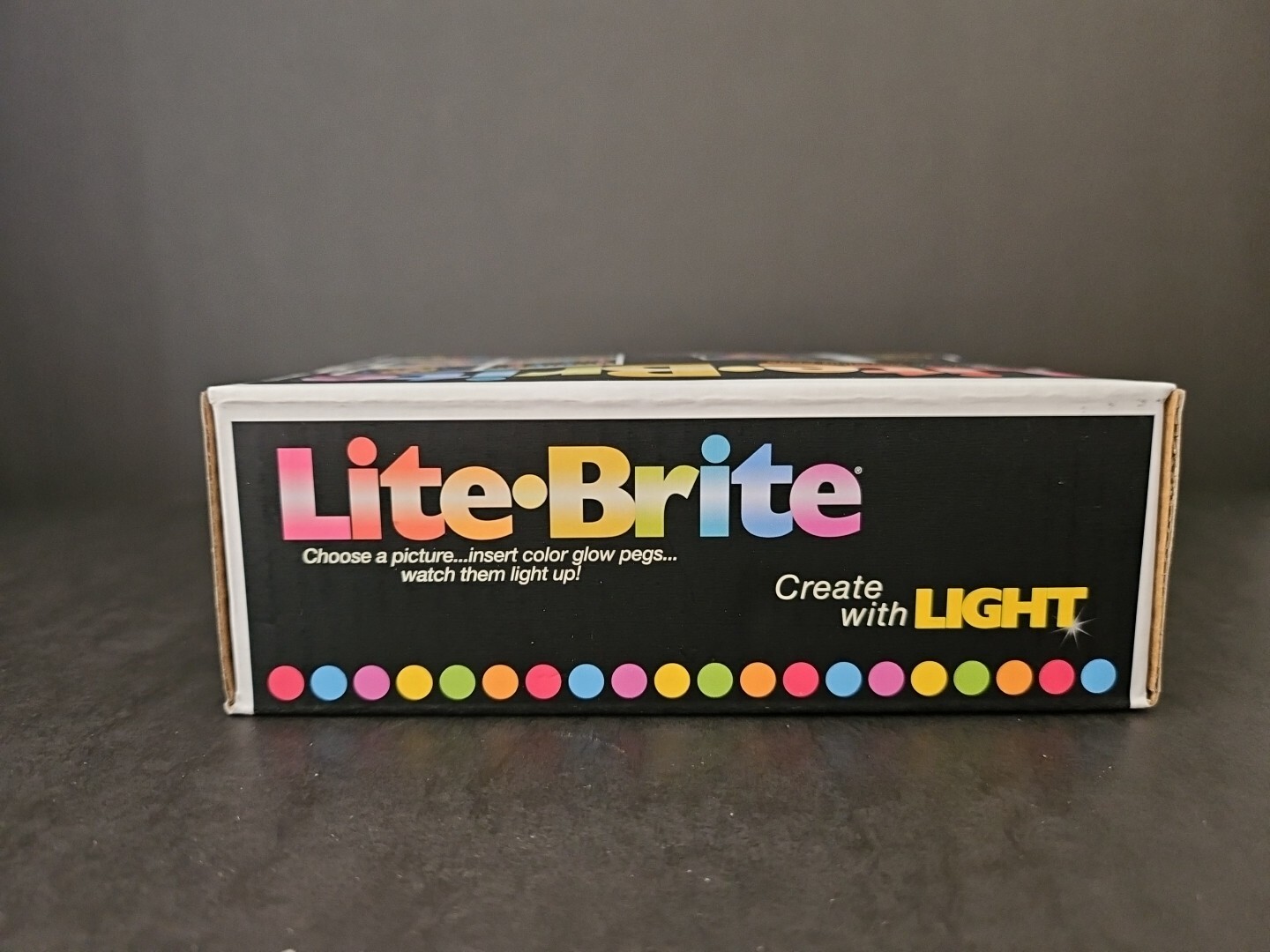 Lite-Brite Mini 90 Pieces Total 85 Pegs , 4 templates! Great For Long Car Trips!
