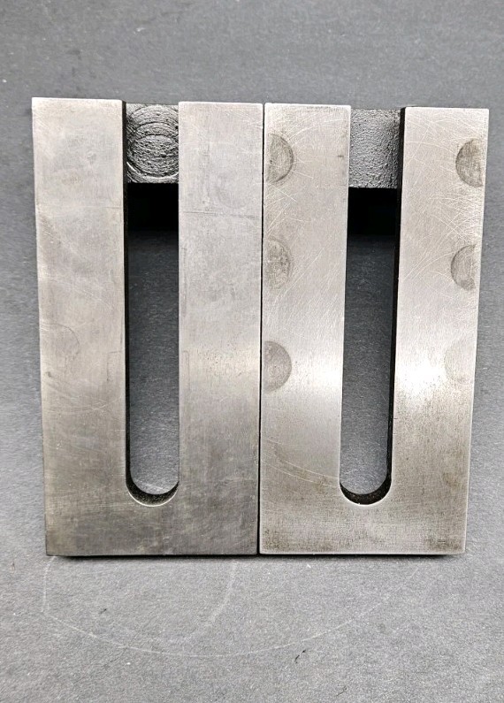 Pair 5½"x3⅝"x2⅝" Right Angle Set Up Fixture Plates Slotted Machinist Inspection