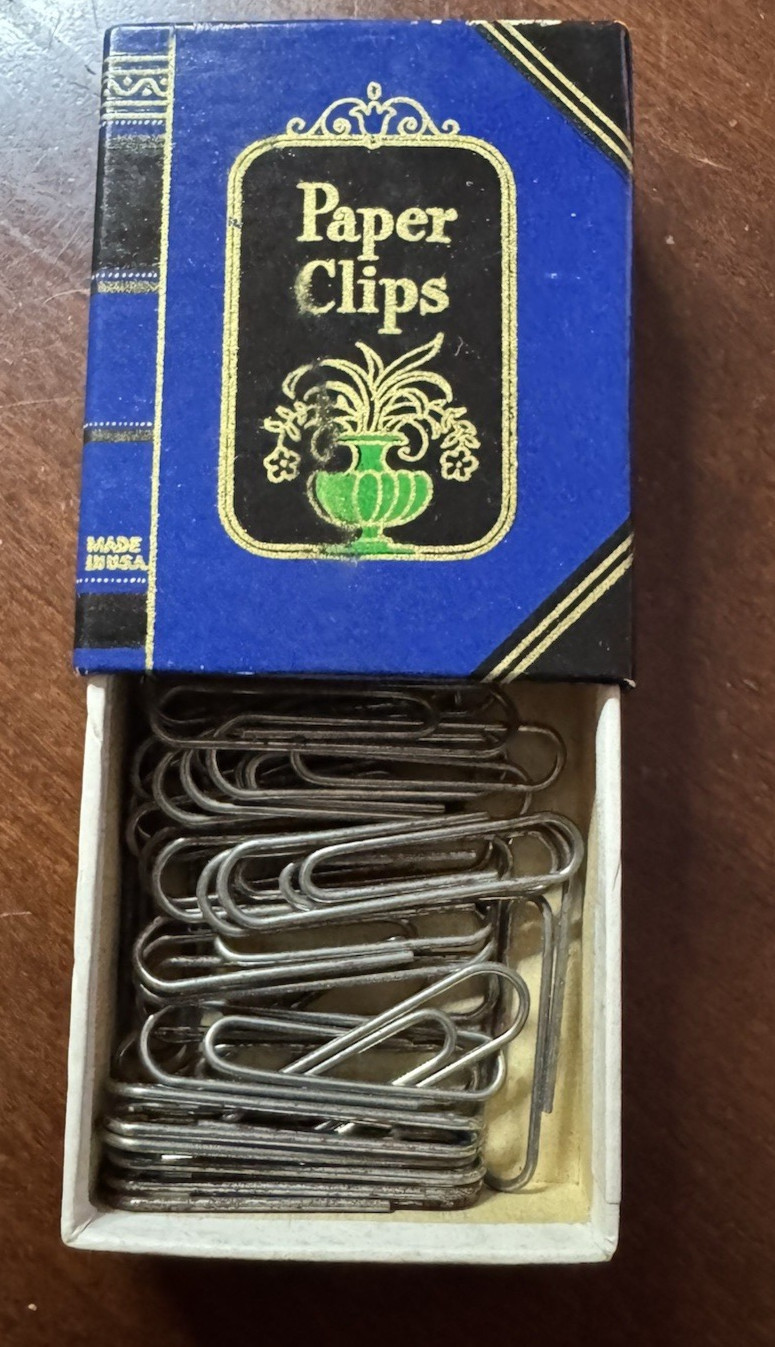 Vintage ~ Dennison's ~ Mini Book Paper Clip Box w/Paper Clips ~ 2 1/4" x 1 3/4"
