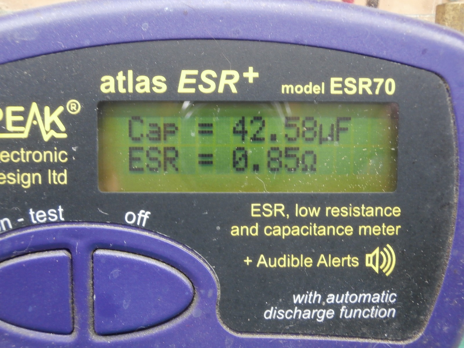 Nichicon UFW Audio Grade Gold Series 47uf 35v Electrolytic Capacitors 30pcs