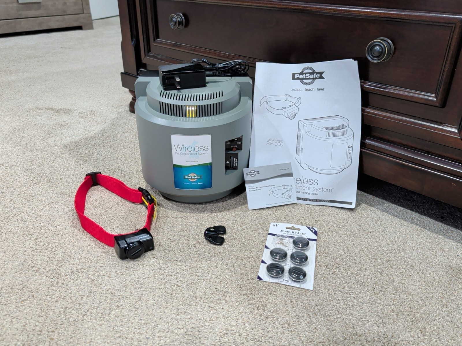 PetSafe PIF-300 Wireless Fence Pet Containment System NEW Open Box Extra Battery