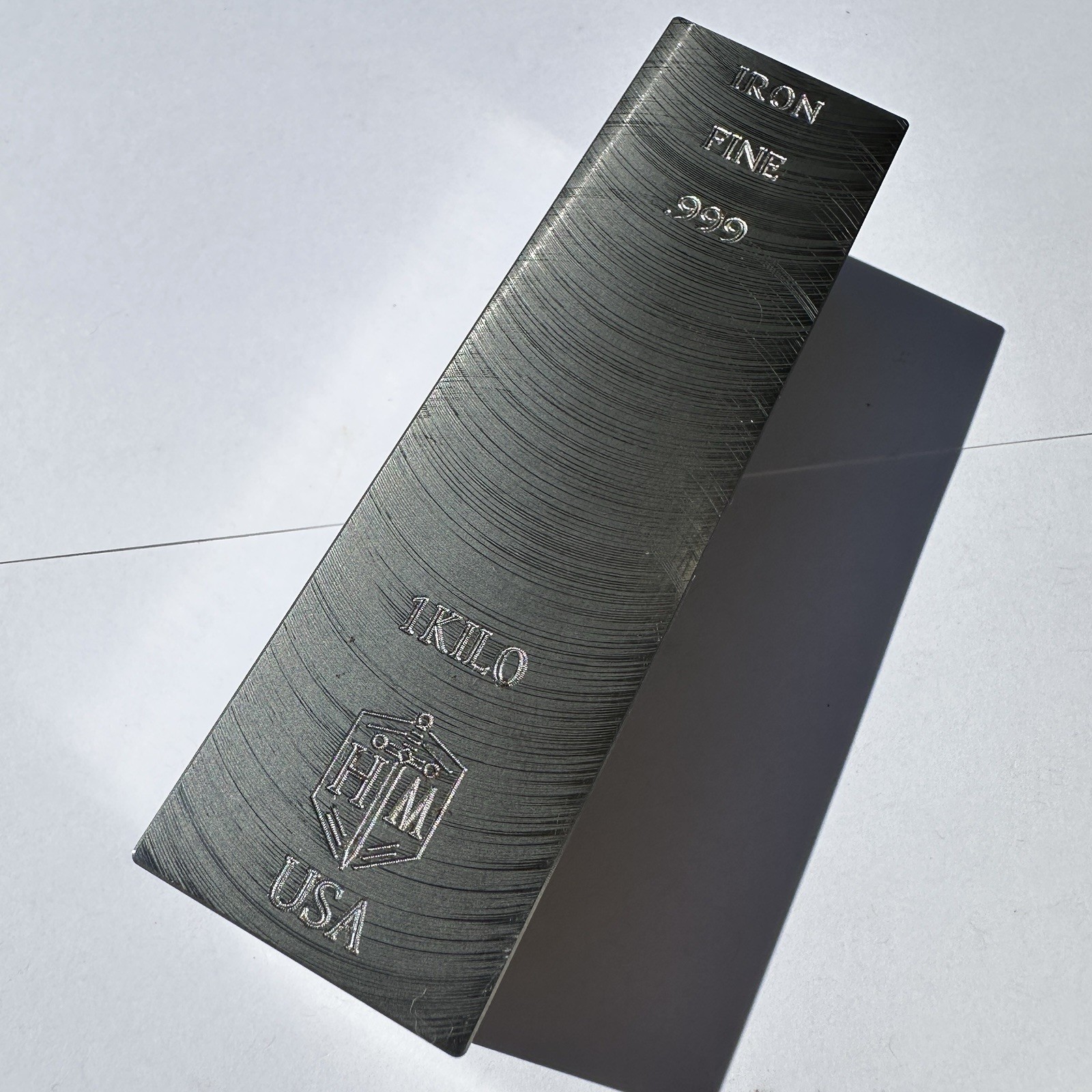 1 Kilo Iron Bullion Bar / Paperweight - Defective Finish (Rust)