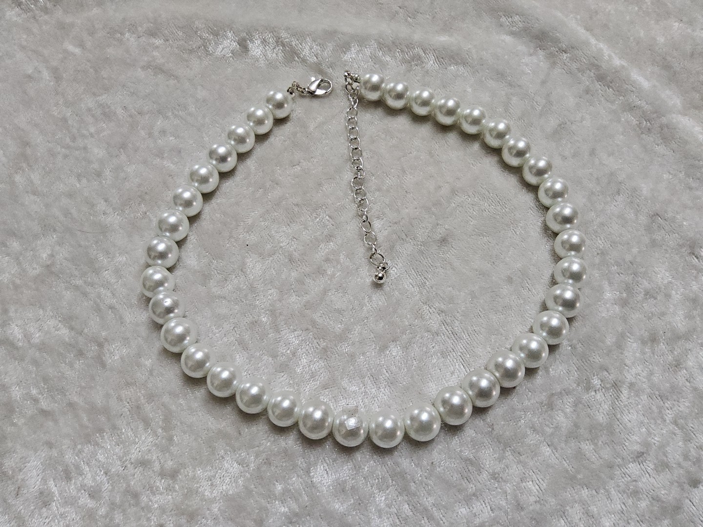 White Faux Pearl Glass Beaded Choker Necklace 16in