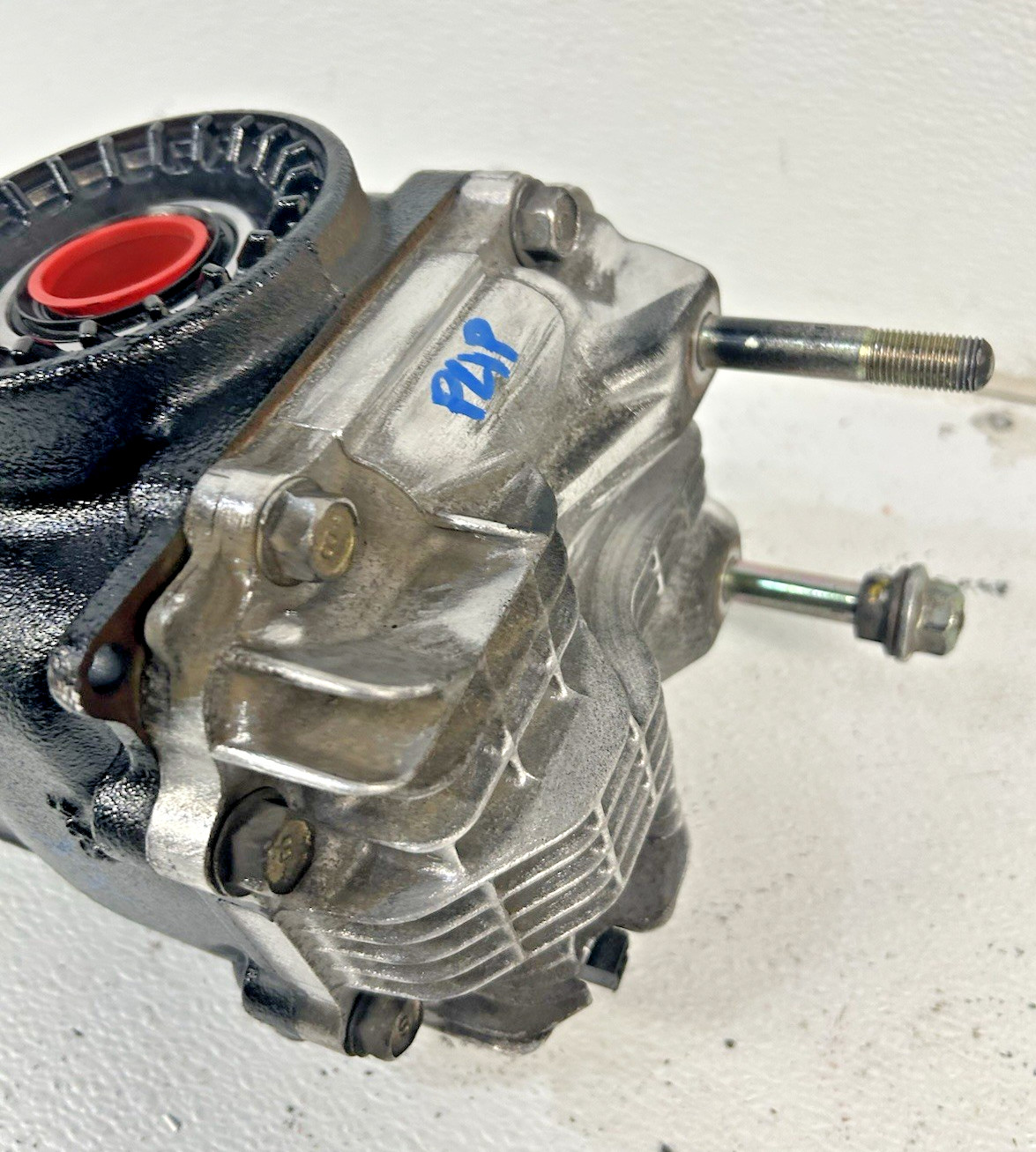 2006-2007 Subaru B9 Tribeca 3.0 rear diff 3.58 differential XX carrier oem