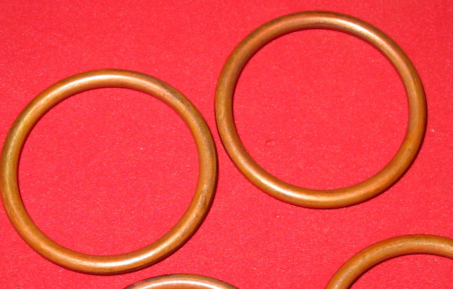 2x Exhaust Gaskets VLX600 VT600 VT600C All (both diameters front & rear)