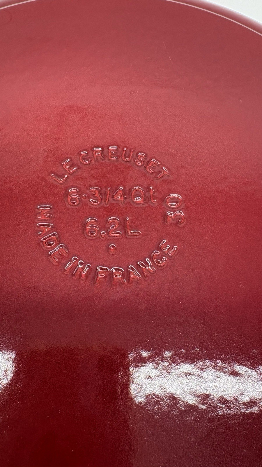 Le Creuset Signature Enameled Cast Iron Wide Round Dutch Oven 6 3/4Qt Cerise Red