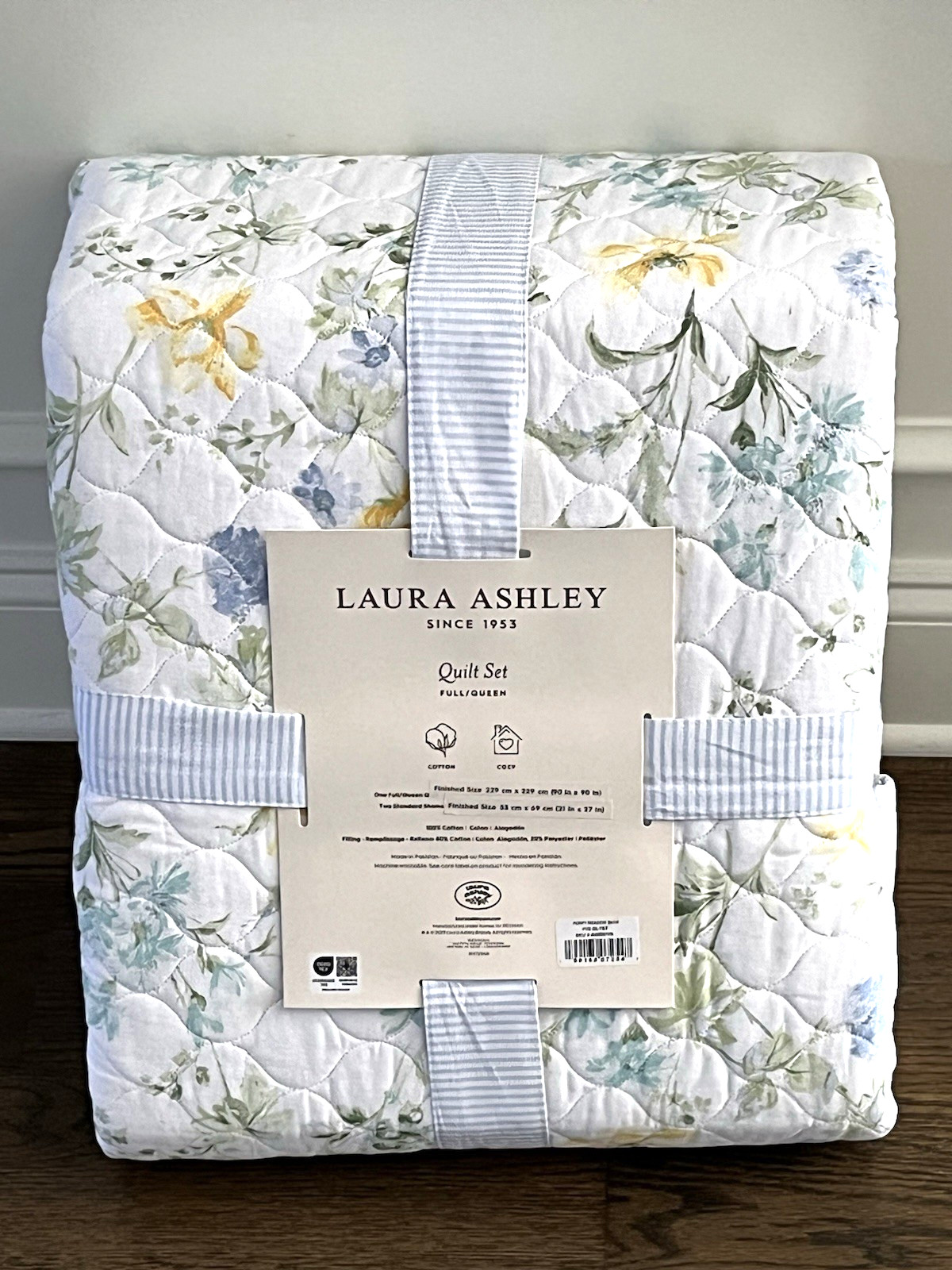 Laura Ashley Poppy Meadow Yellow Blue Floral Cotton Full/Queen Quilt Set