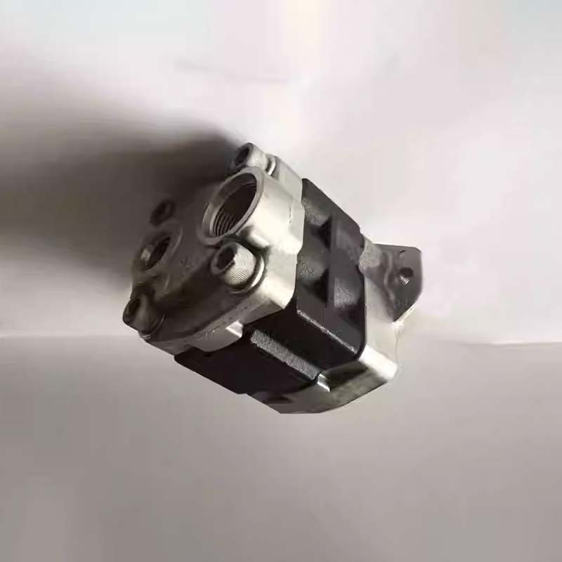 1PC For Toyota Forklift Gear Pump 67120-26650-71 8F FDZN30 1DZ FGZN30 4Y