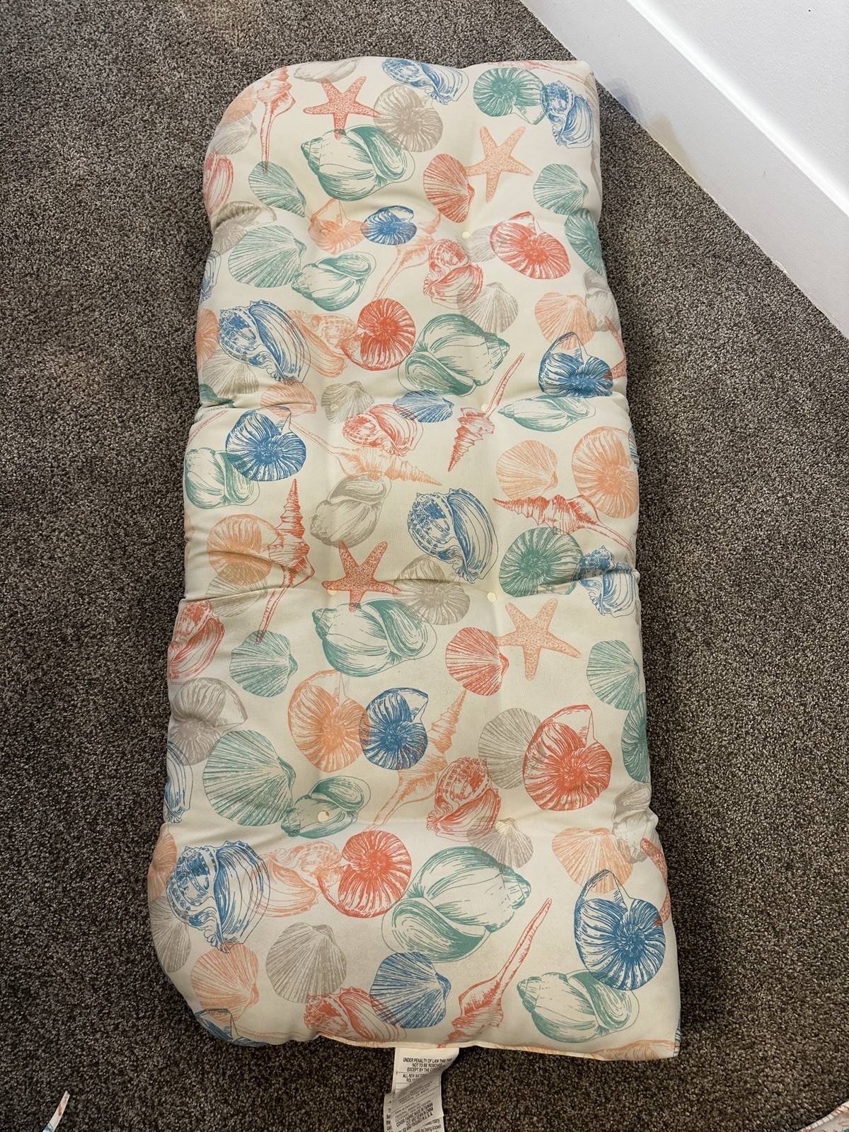 OUTDOOR Patio CHAIR Tufted CUSHIONS (4) & Love Seat (1) BRAND NEW - 5 Total