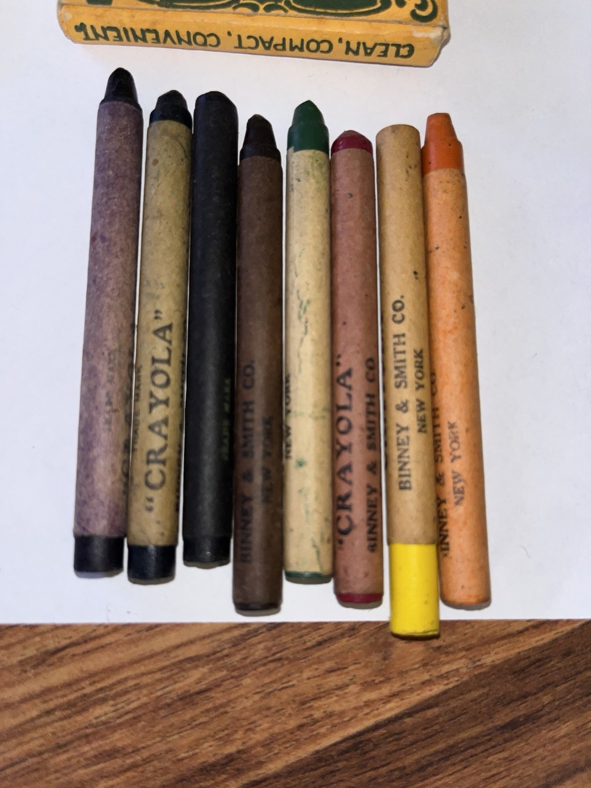 VTG Crayola No. 8 Box & Crayons Lot-(Early 1900s??)Gold Medal-Binney&Smith-RARE!